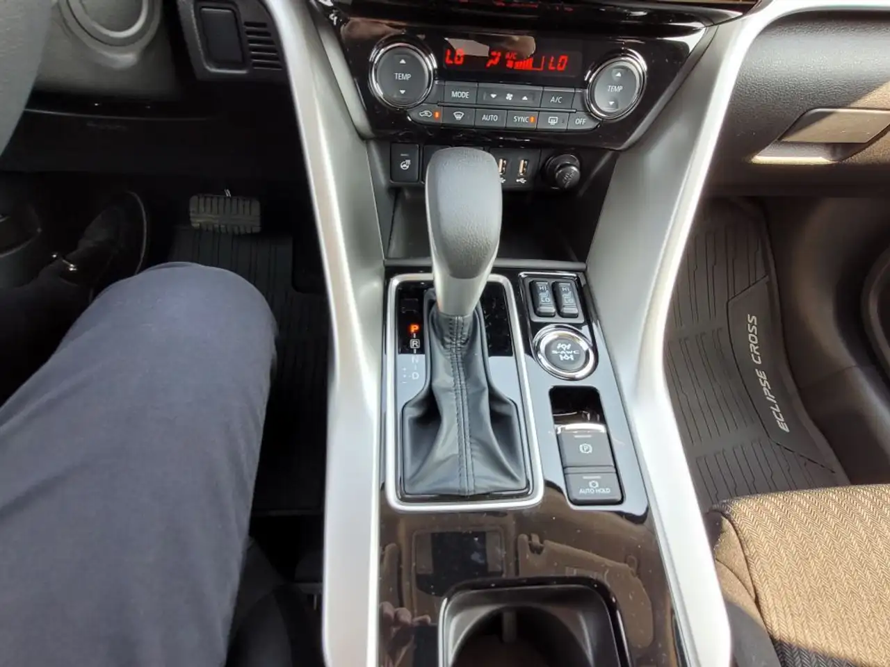 Mitsubishi Eclipse Cross photo Mitsubishi Eclipse Cross