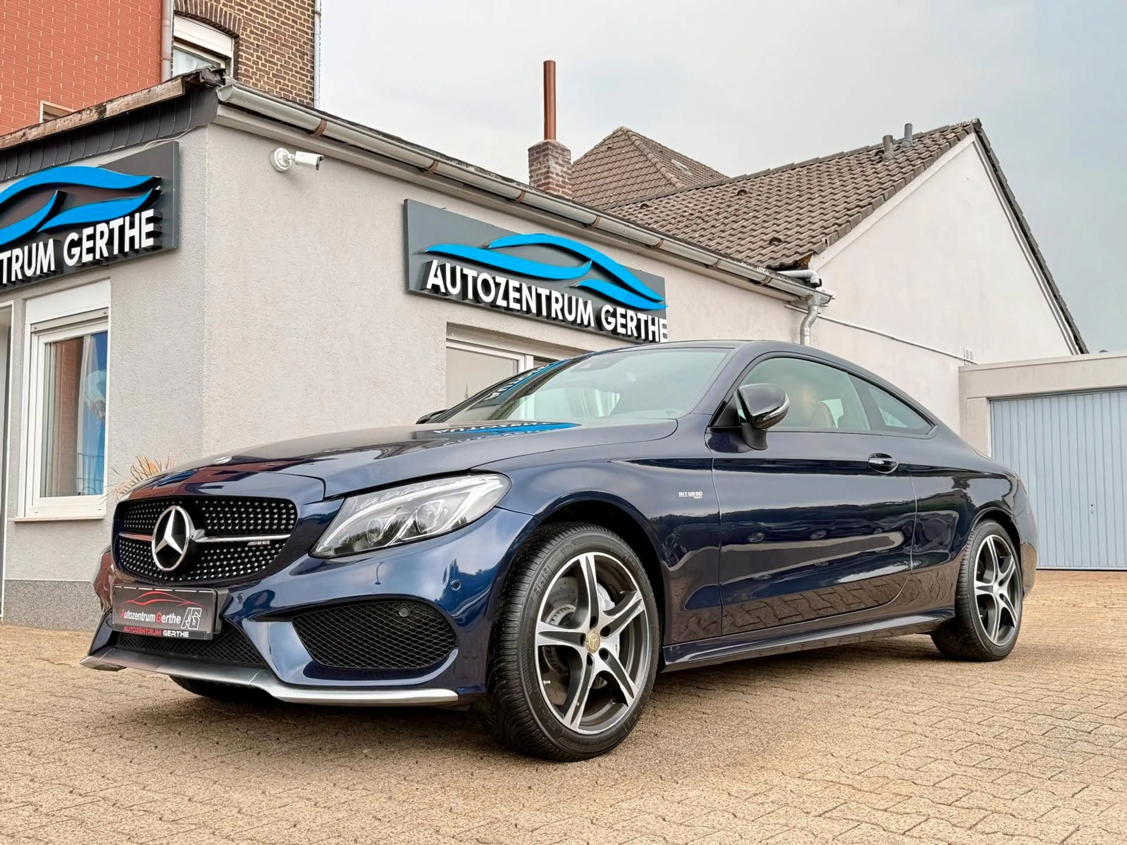 Mercedes-Benz C 43 AMG C Coupe 4Matic *Panorama*Kamera*LED* — photo 2