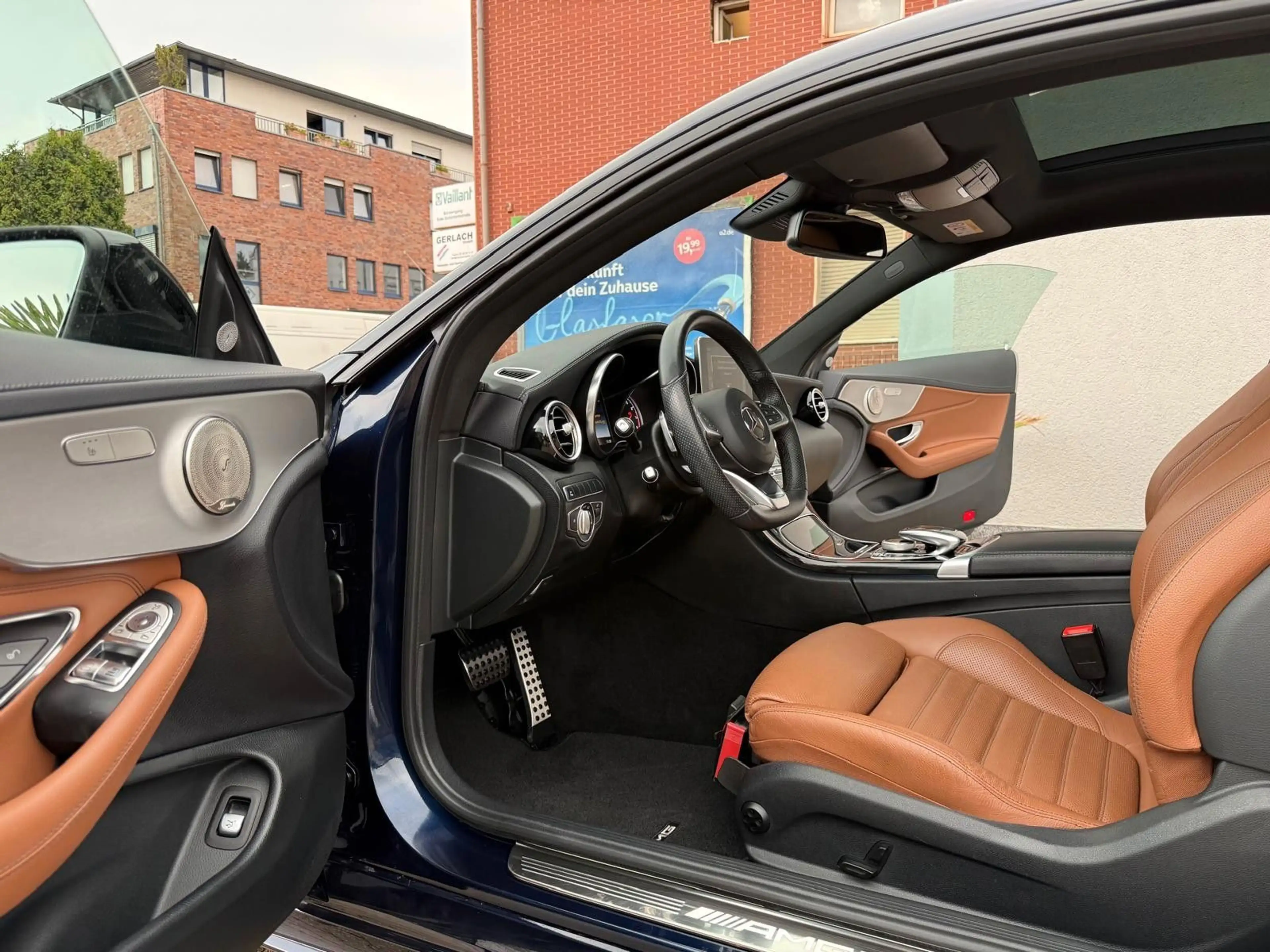 Mercedes-Benz C 43 AMG C Coupe 4Matic *Panorama*Kamera*LED* — photo 9