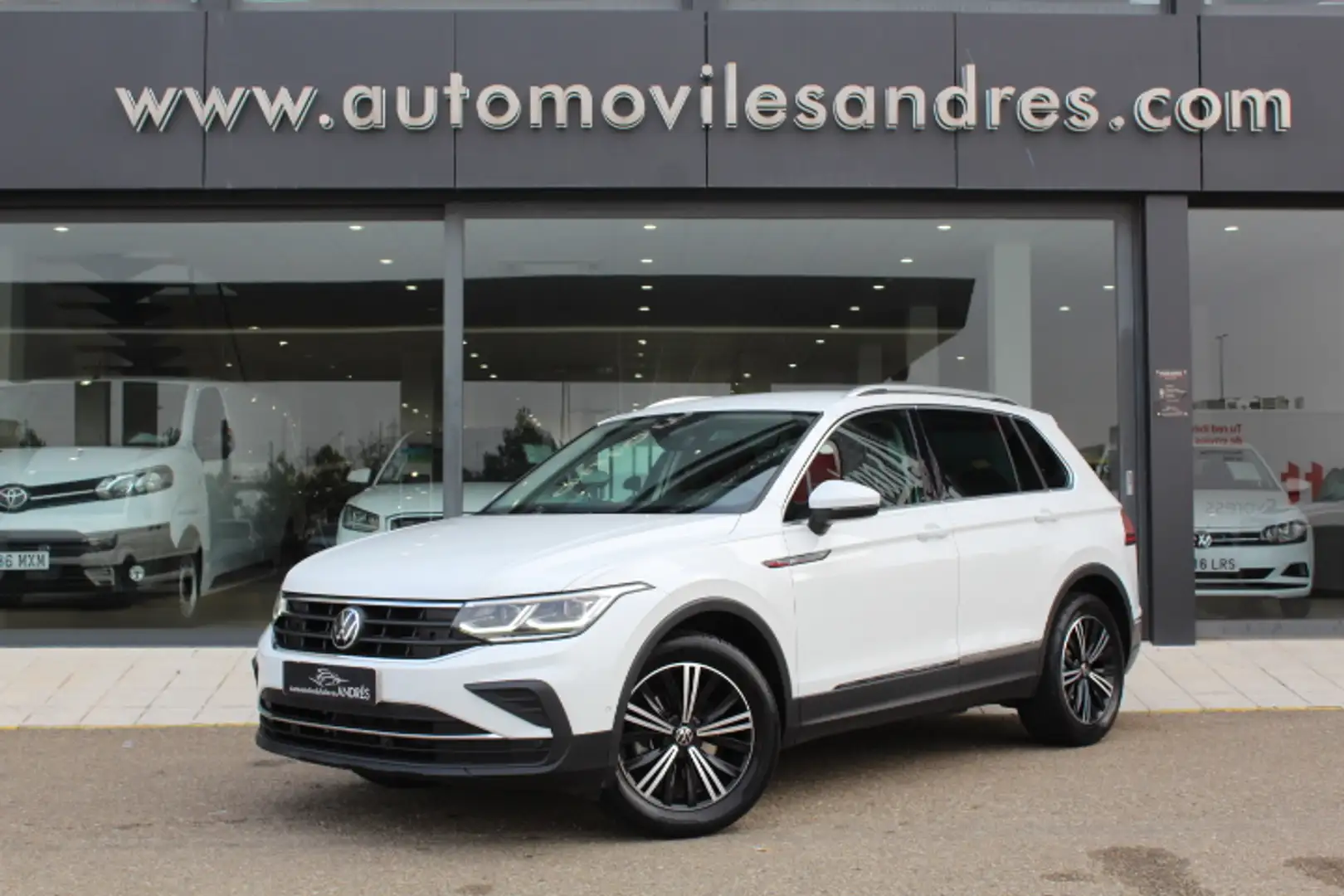 Volkswagen Tiguan 2.0TDI Life DSG 110kW Blanco - 1