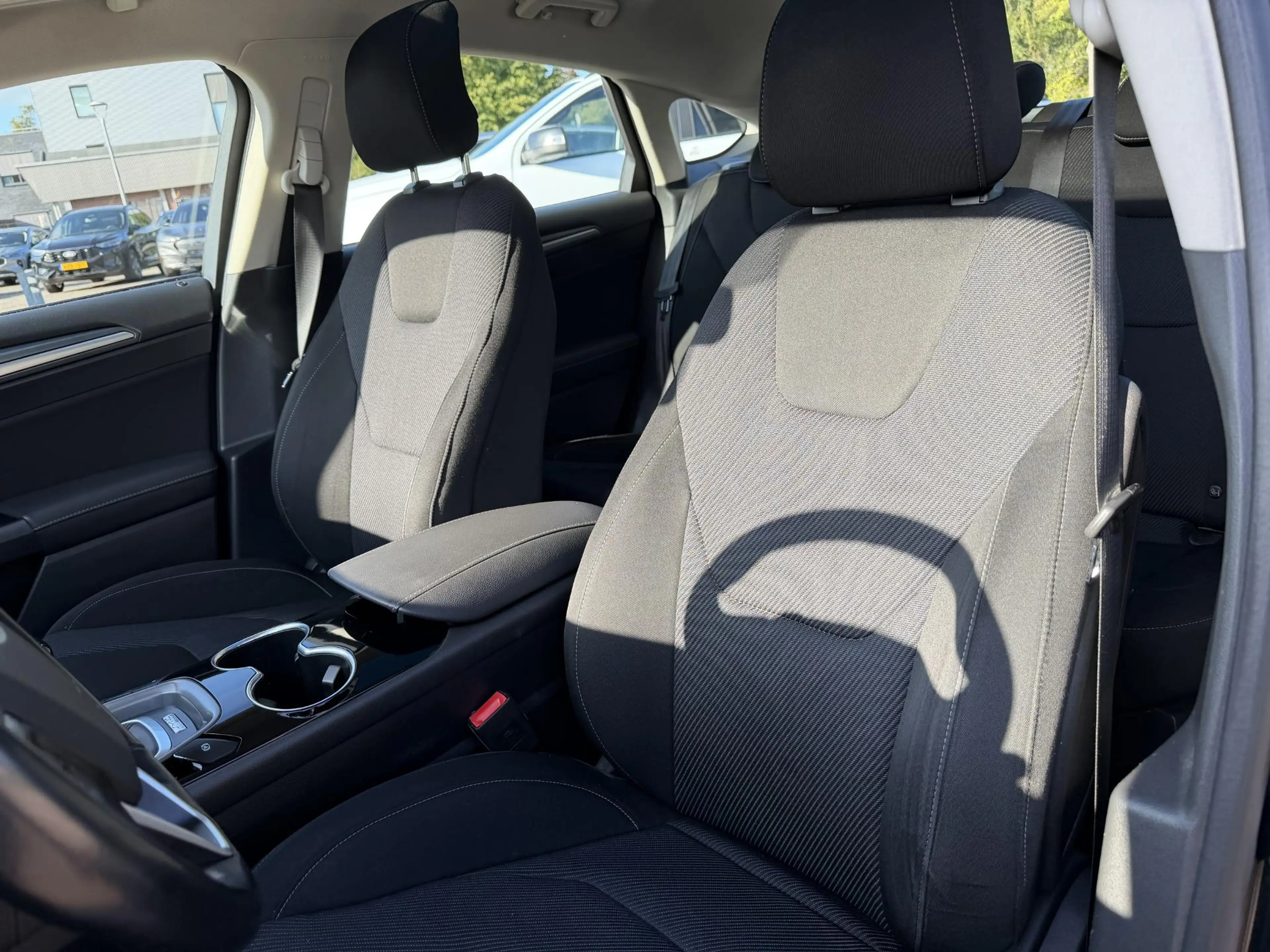 Ford Mondeo 1.5 Ecoboost Titanium 160pk Trekhaak | Stoelverwar — photo 10