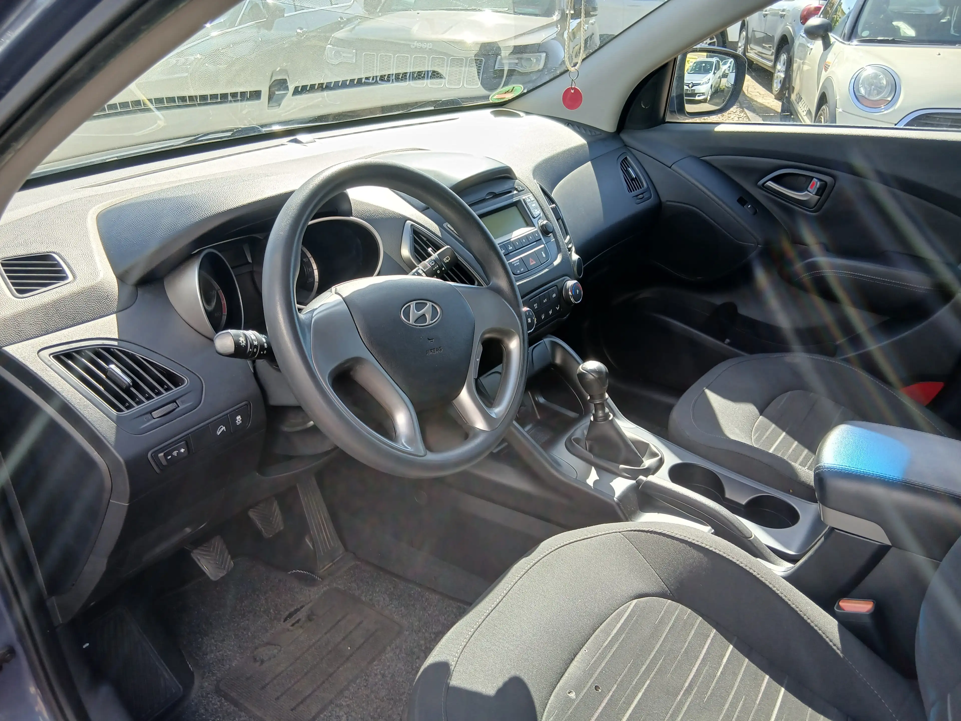 Hyundai iX35 FIFA World Cup Edition 2WD*HU 02.28*AHK*Klima — photo 9