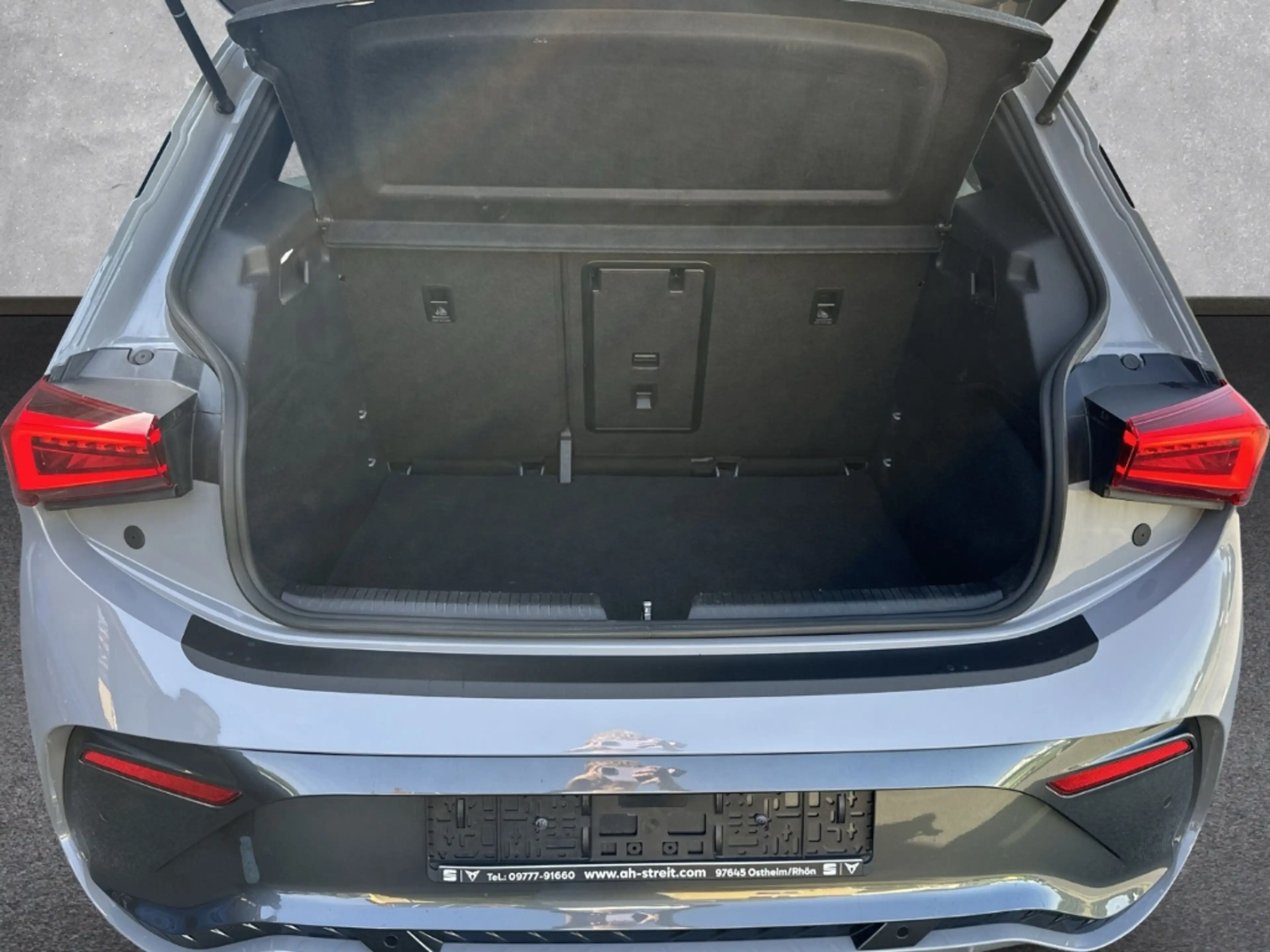 CUPRA Born Edition Dynamic 170 KW Navi Soundsystem Massagesit — photo 17