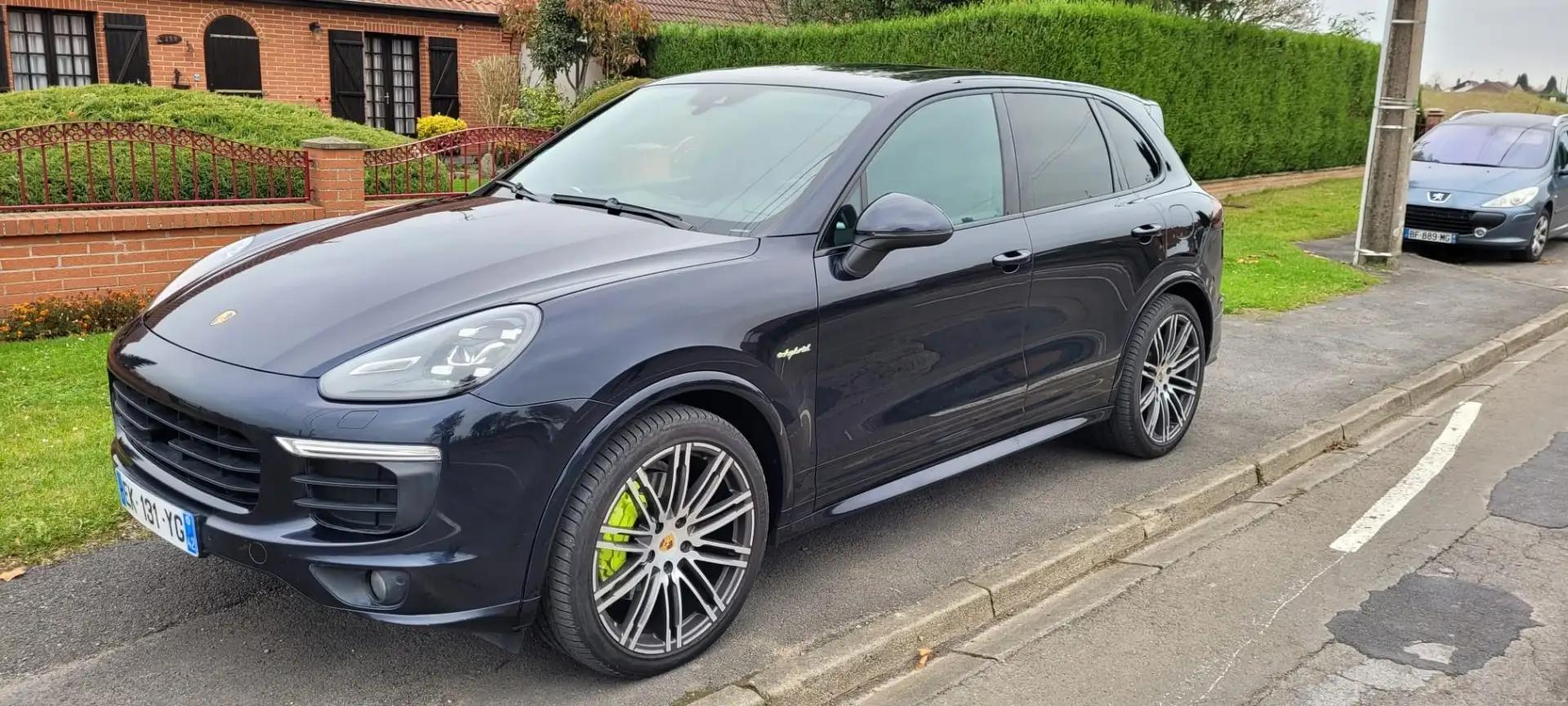 Porsche Cayenne 3.0 V6 416 ch S Platinium Edition E-Hybrid Tiptron - 1