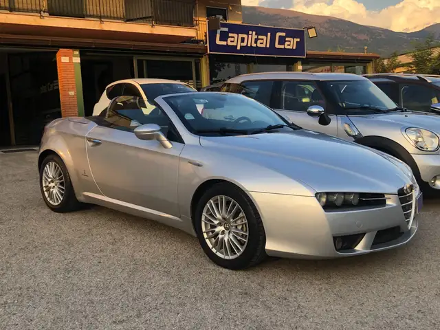 Alfa Romeo Spider 2.2 JTS