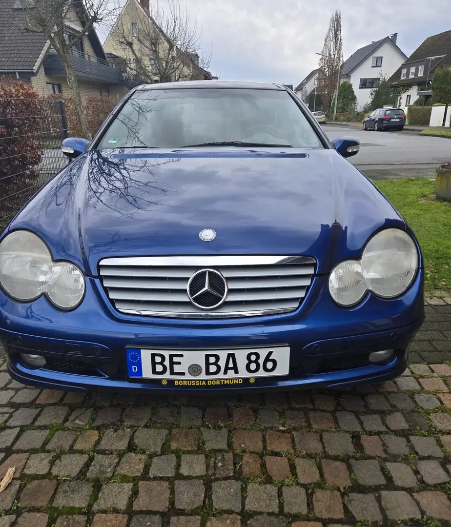 Mercedes-Benz C 230 Coupé, TÜV neu, Automatik, Panoramadach Синій - 1