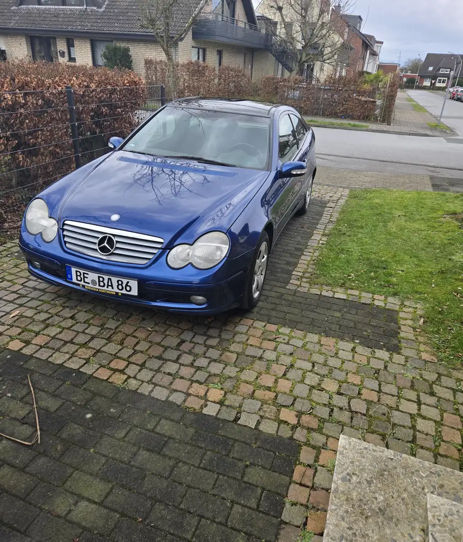 Mercedes-Benz C 230 Coupé, TÜV neu, Automatik, Panoramadach Синій - 2