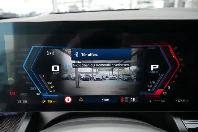 BMW M5 (verkauft) *Ultimate Package/Pano/AHK/B&W Sound/Keramik Bremse* Ansicht 24