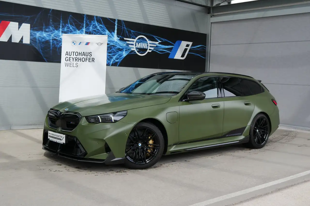 BMW M5 (verkauft) *Ultimate Package/Pano/AHK/B&W Sound/Keramik Bremse*