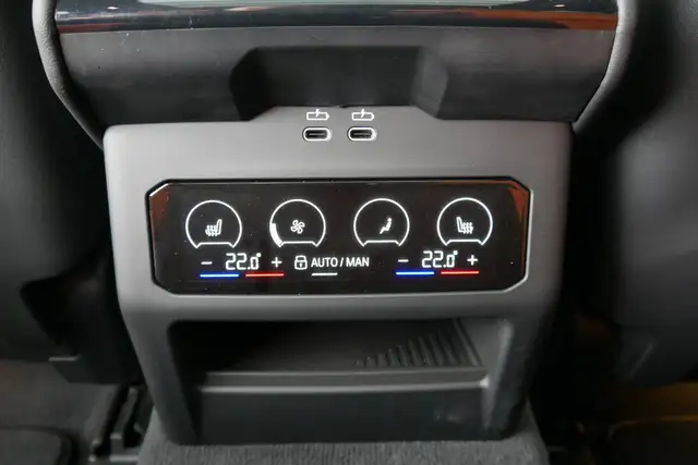 BMW M5 (verkauft) *Ultimate Package/Pano/AHK/B&W Sound/Keramik Bremse* Ansicht 8