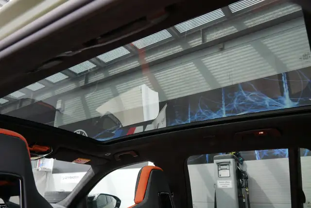 BMW M5 (verkauft) *Ultimate Package/Pano/AHK/B&W Sound/Keramik Bremse* Ansicht 7