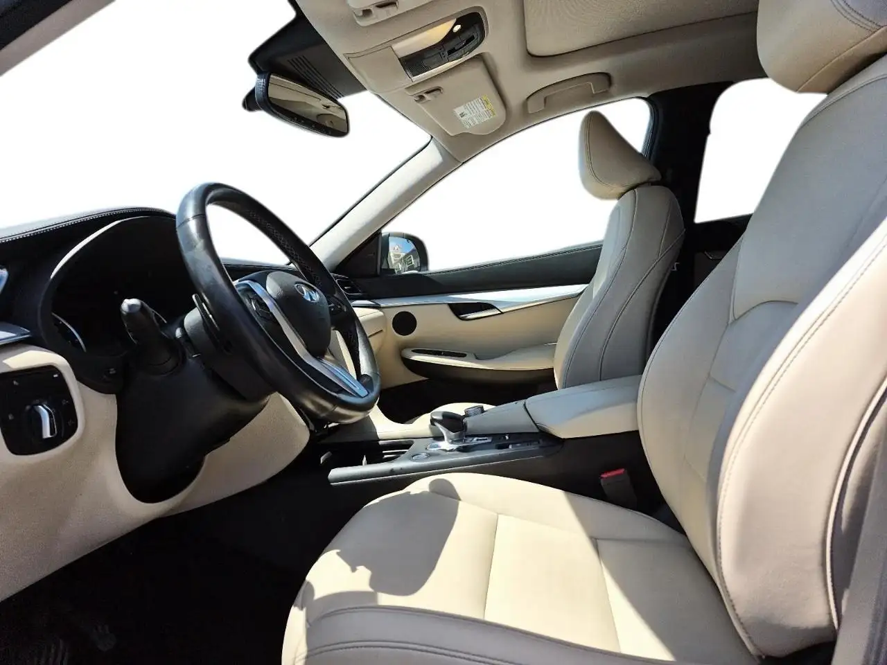 Infiniti QX50 снимка Infiniti QX50