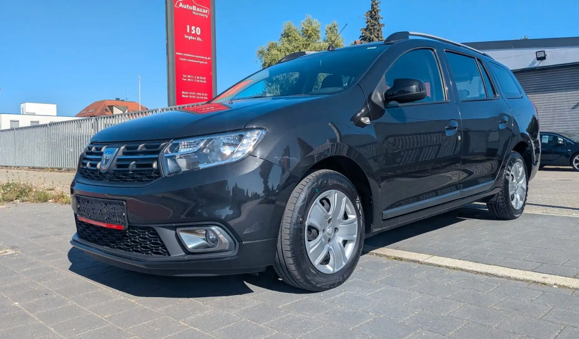 Dacia Logan MCV II Kombi aus 1.Hand / Navi / Tüv Neu Чёрный - 1