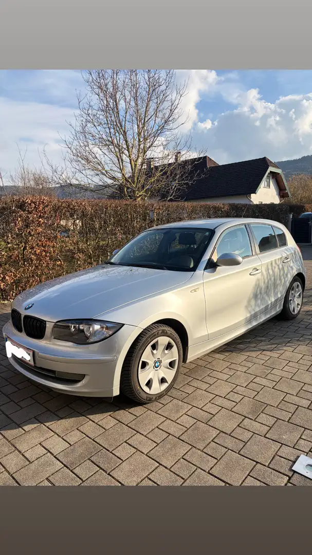 BMW 116 116d Silber - 2