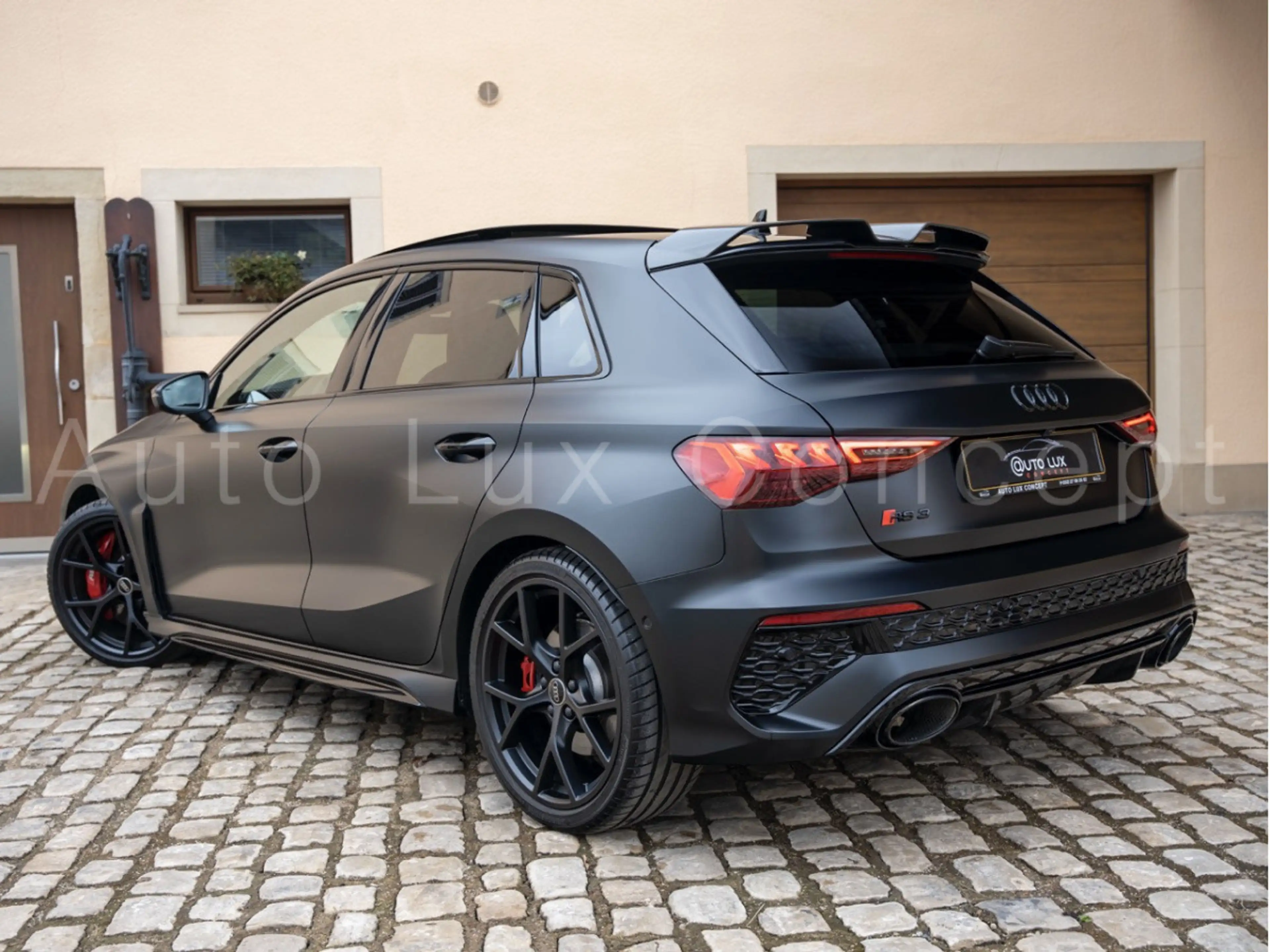 Audi RS3 Sportback 2.5 TFSI quattro S tronic 7 — photo 4