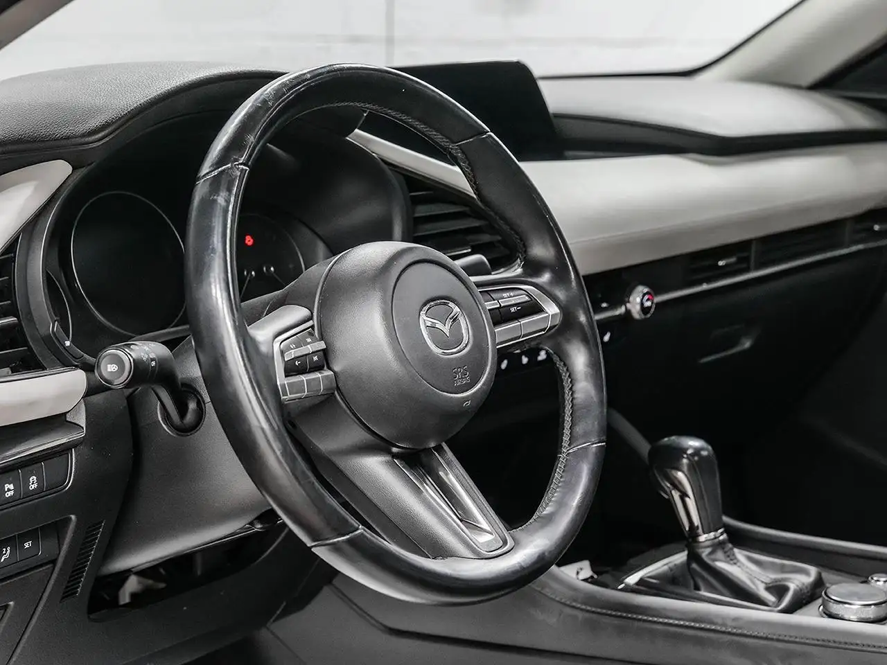 Mazda 3 снимка Mazda 3