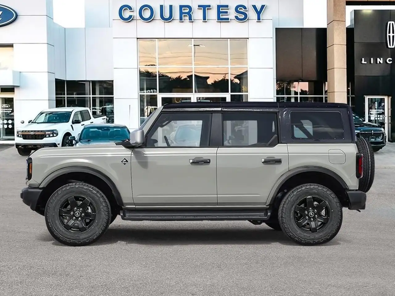 Ford Bronco снимка Ford Bronco