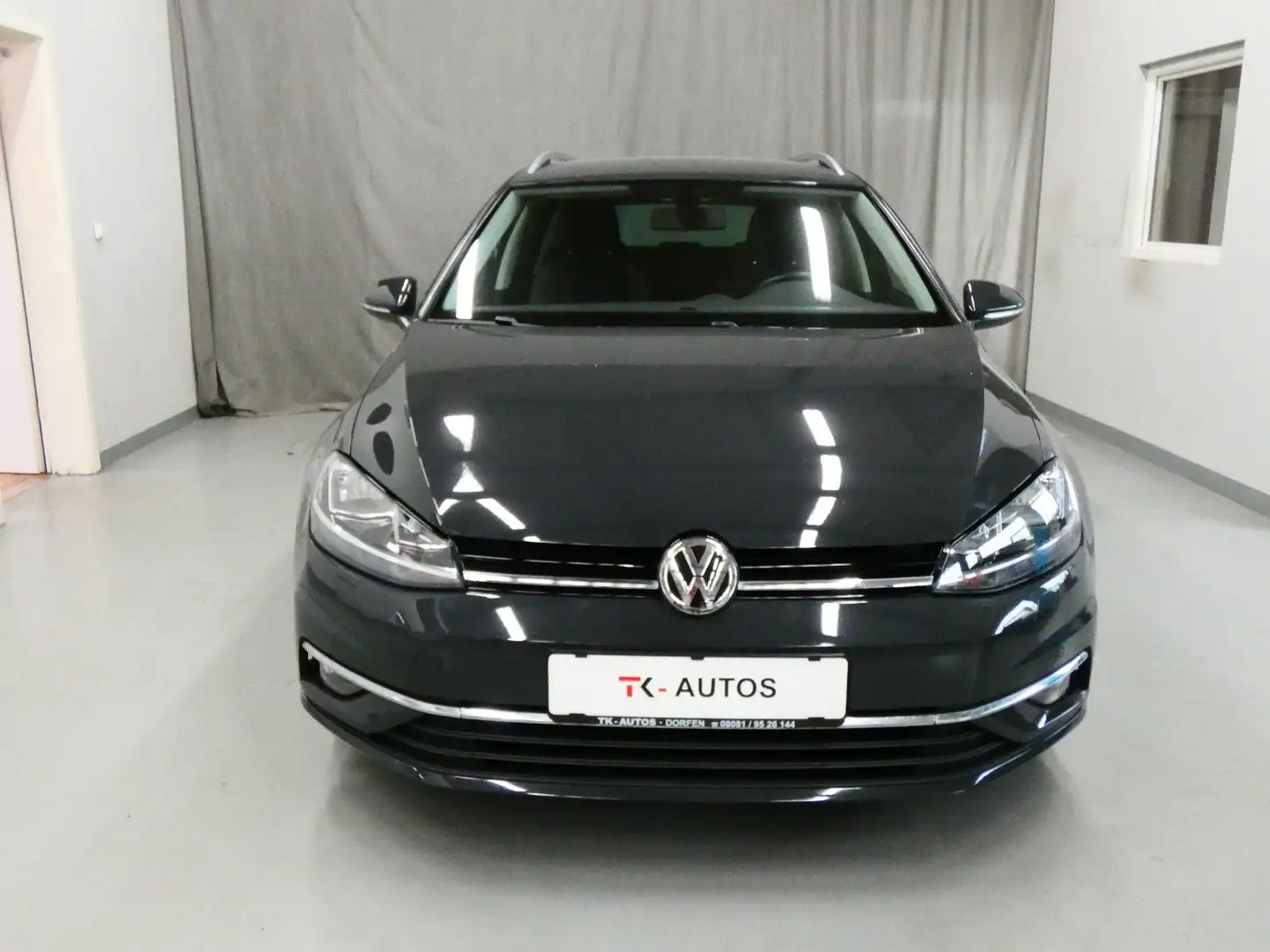 Volkswagen Golf Var. 1.5 TSI Join,Klimaaut,Navi,SHZ,S-Heft Grau - 2