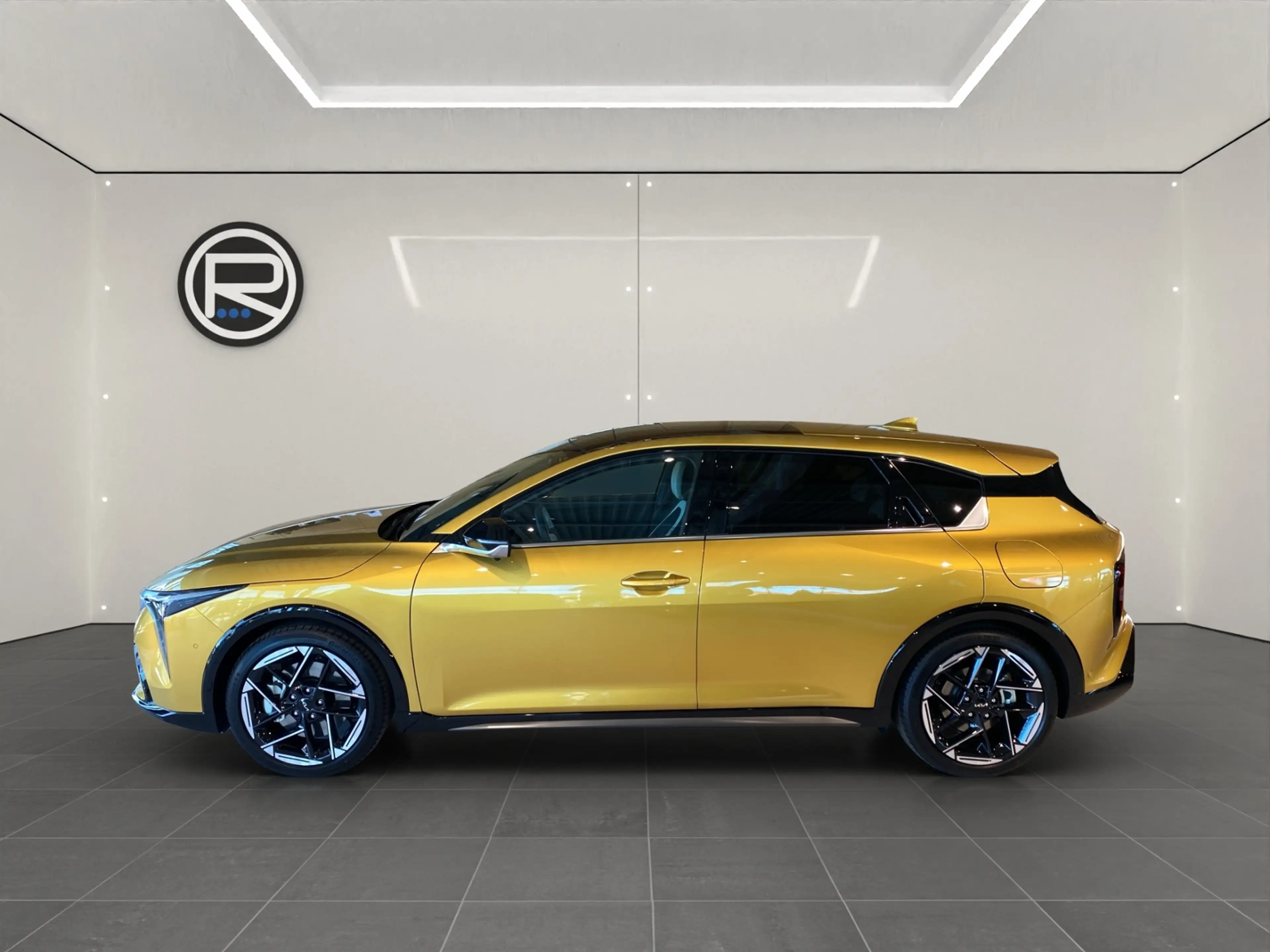 Kia K4 1.6 T-GDI GT-Line — photo 3