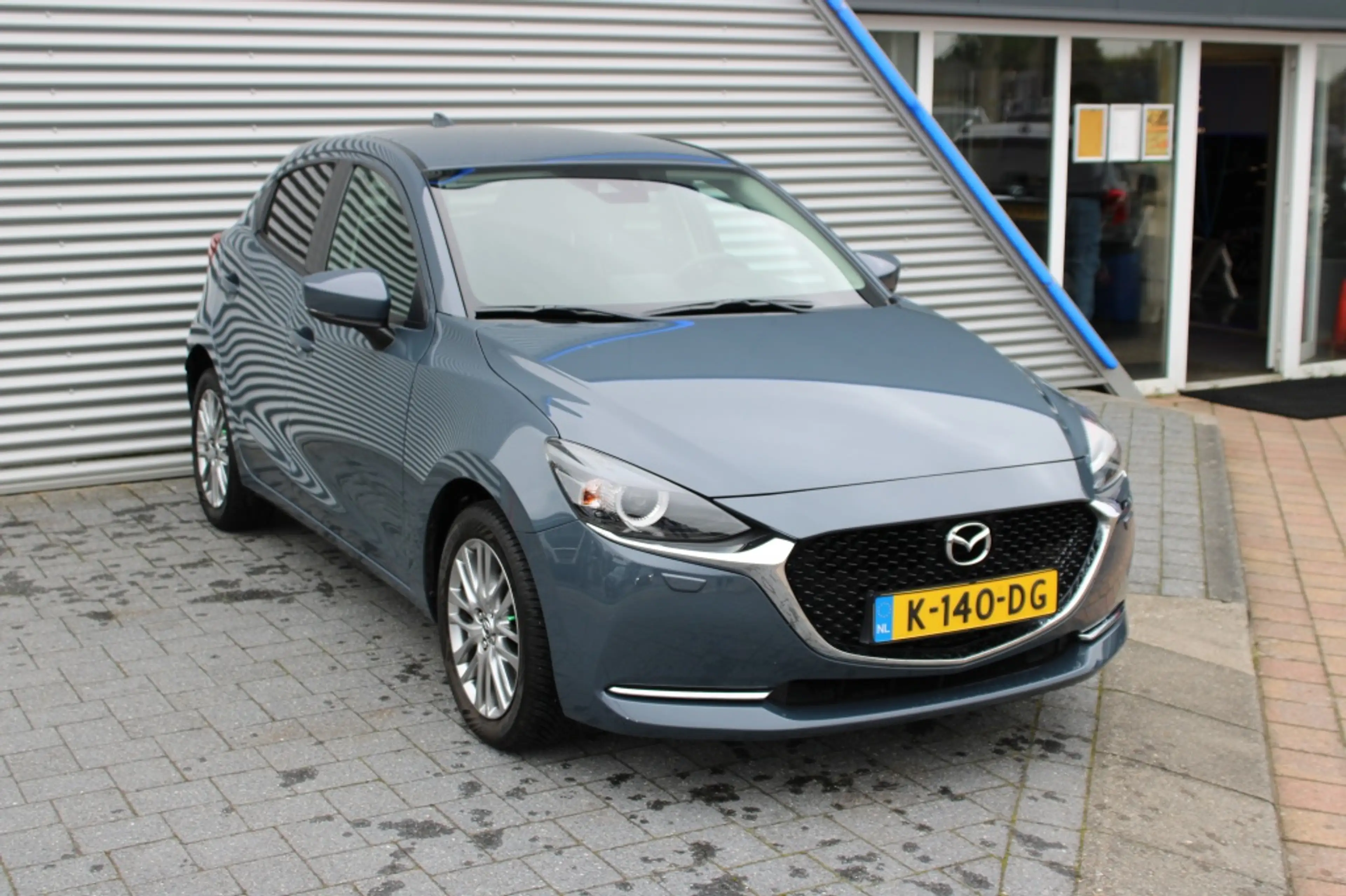 Mazda 2 1.5 Skyact-G Luxury — photo 9