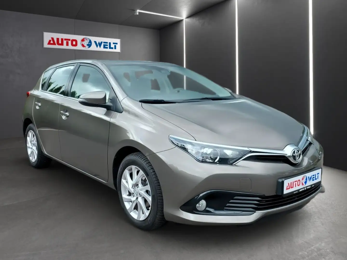 Toyota Auris 1.2 Turbo Klimaauto. Freisprech BT uvm! Grau - 2