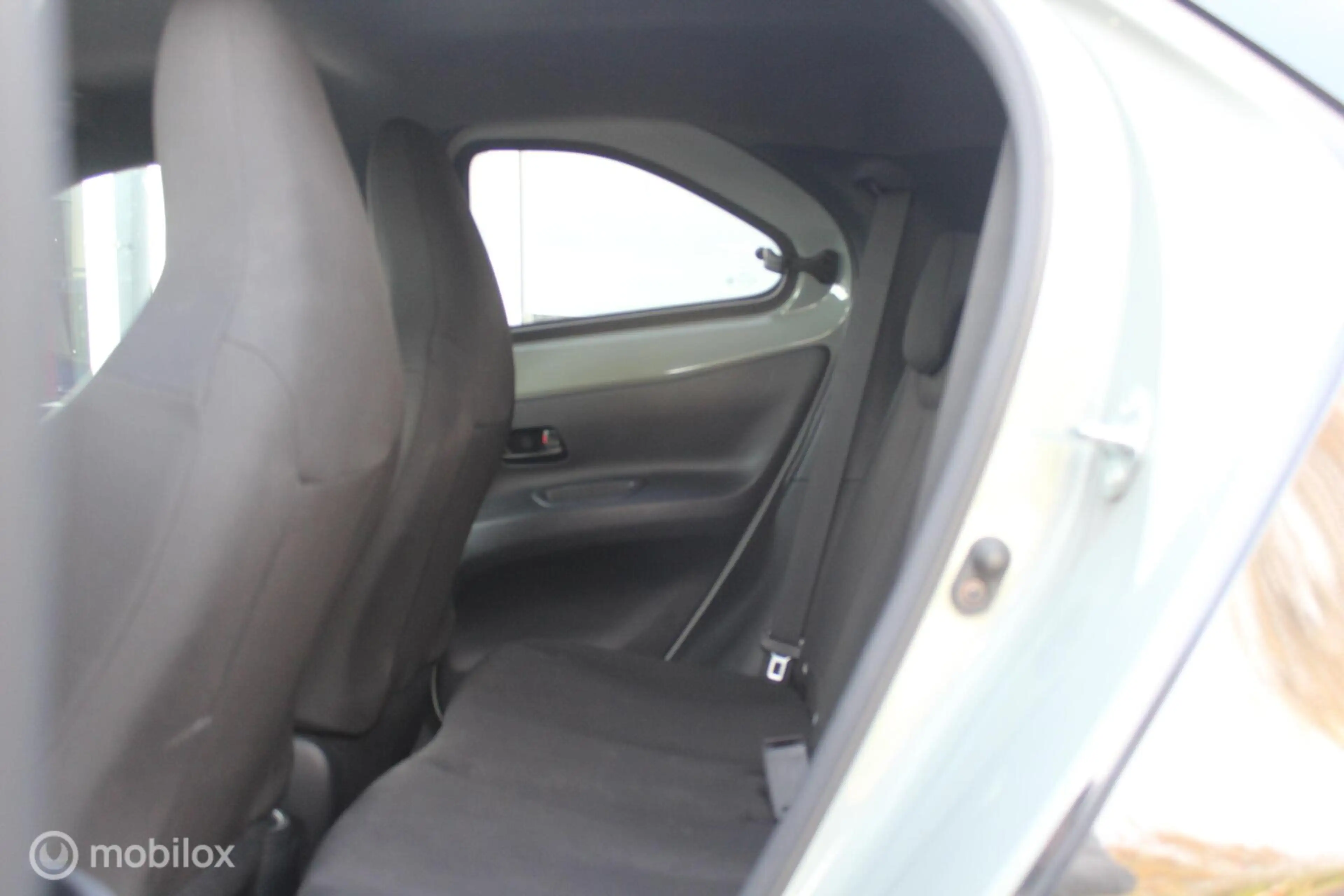 Toyota Aygo X 1.0 VVT-i MT Pulse ECC/Adaptive-Cruise/Camera/17In — photo 14