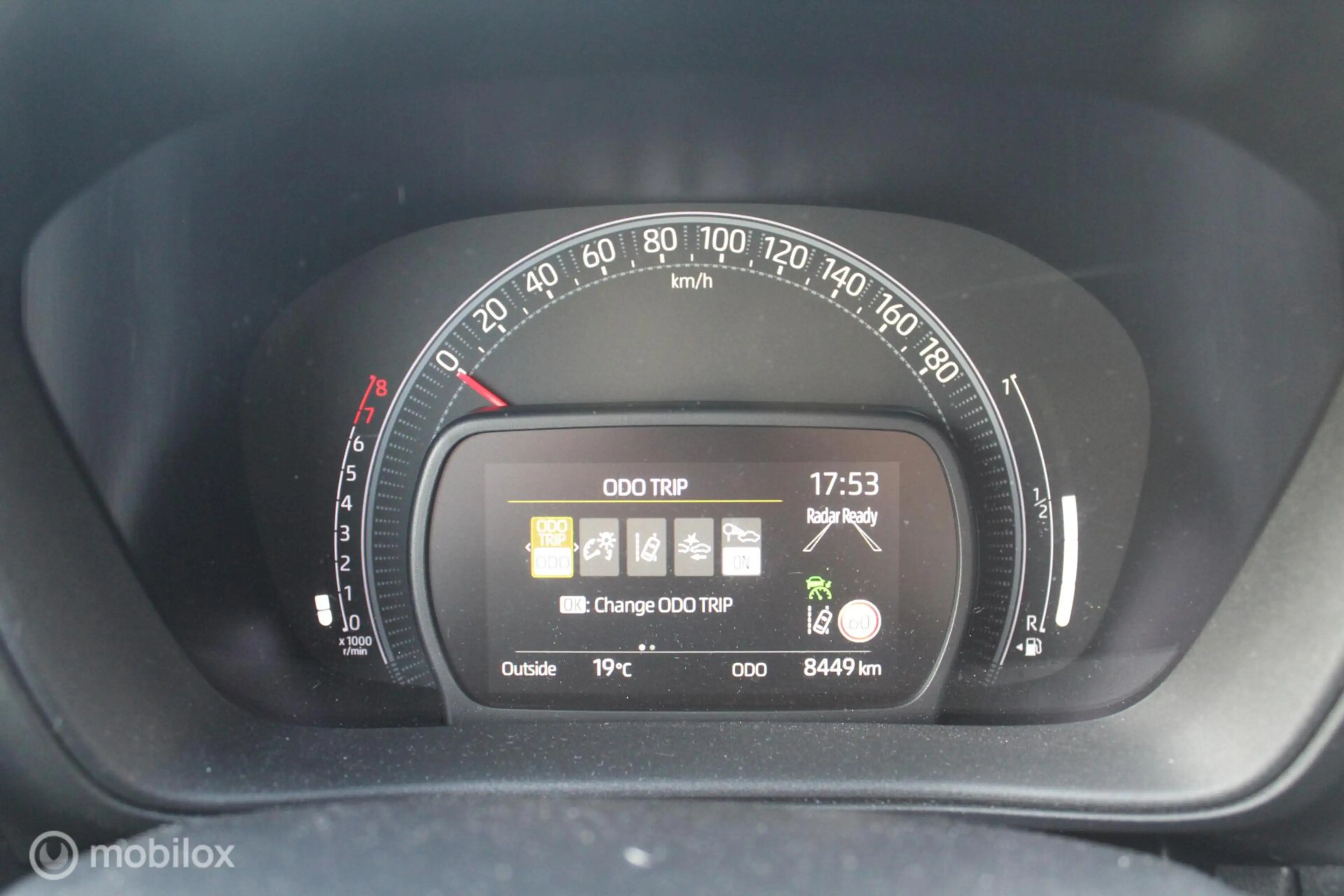 Toyota Aygo X 1.0 VVT-i MT Pulse ECC/Adaptive-Cruise/Camera/17In — photo 18