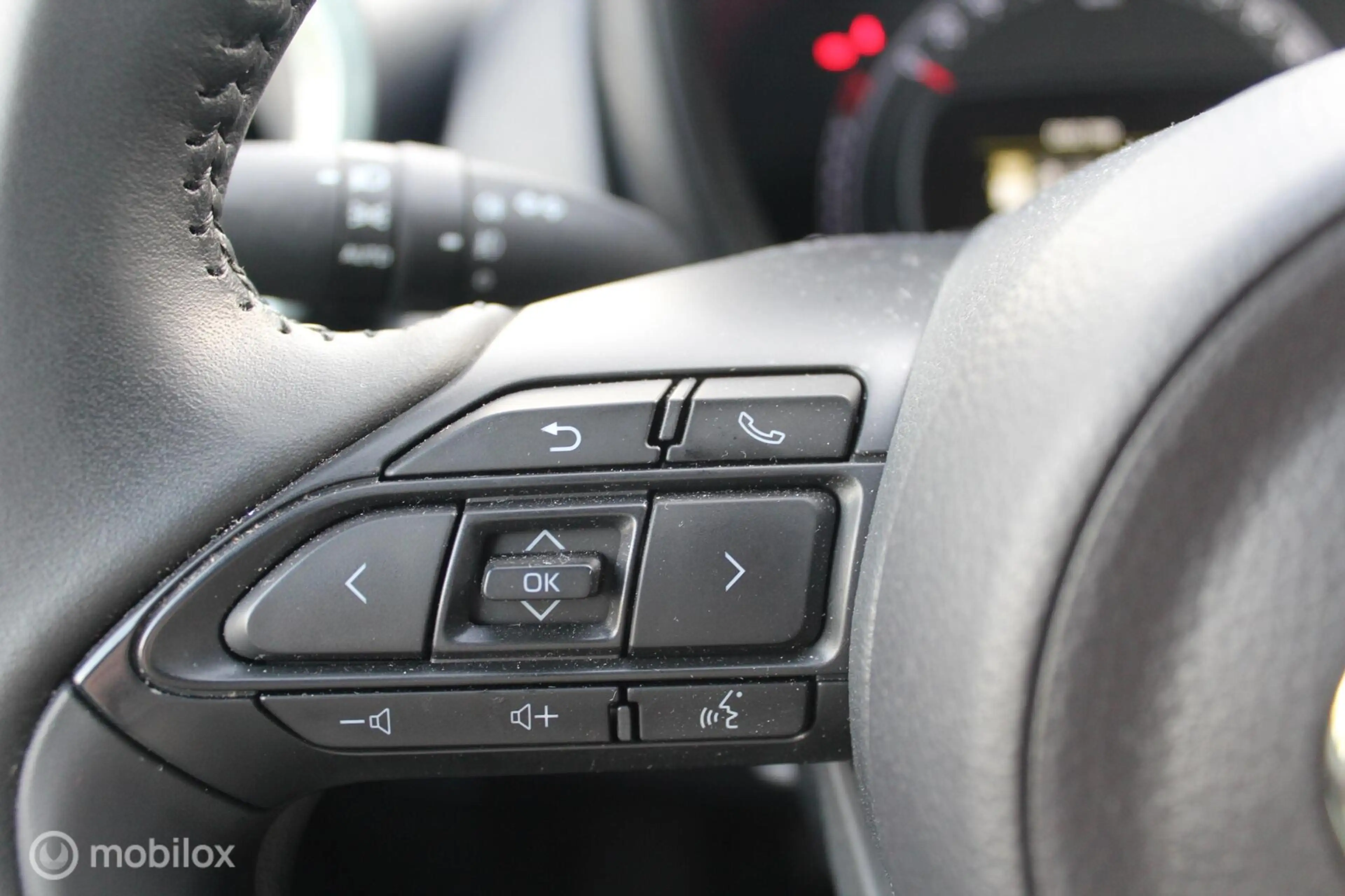 Toyota Aygo X 1.0 VVT-i MT Pulse ECC/Adaptive-Cruise/Camera/17In — photo 16