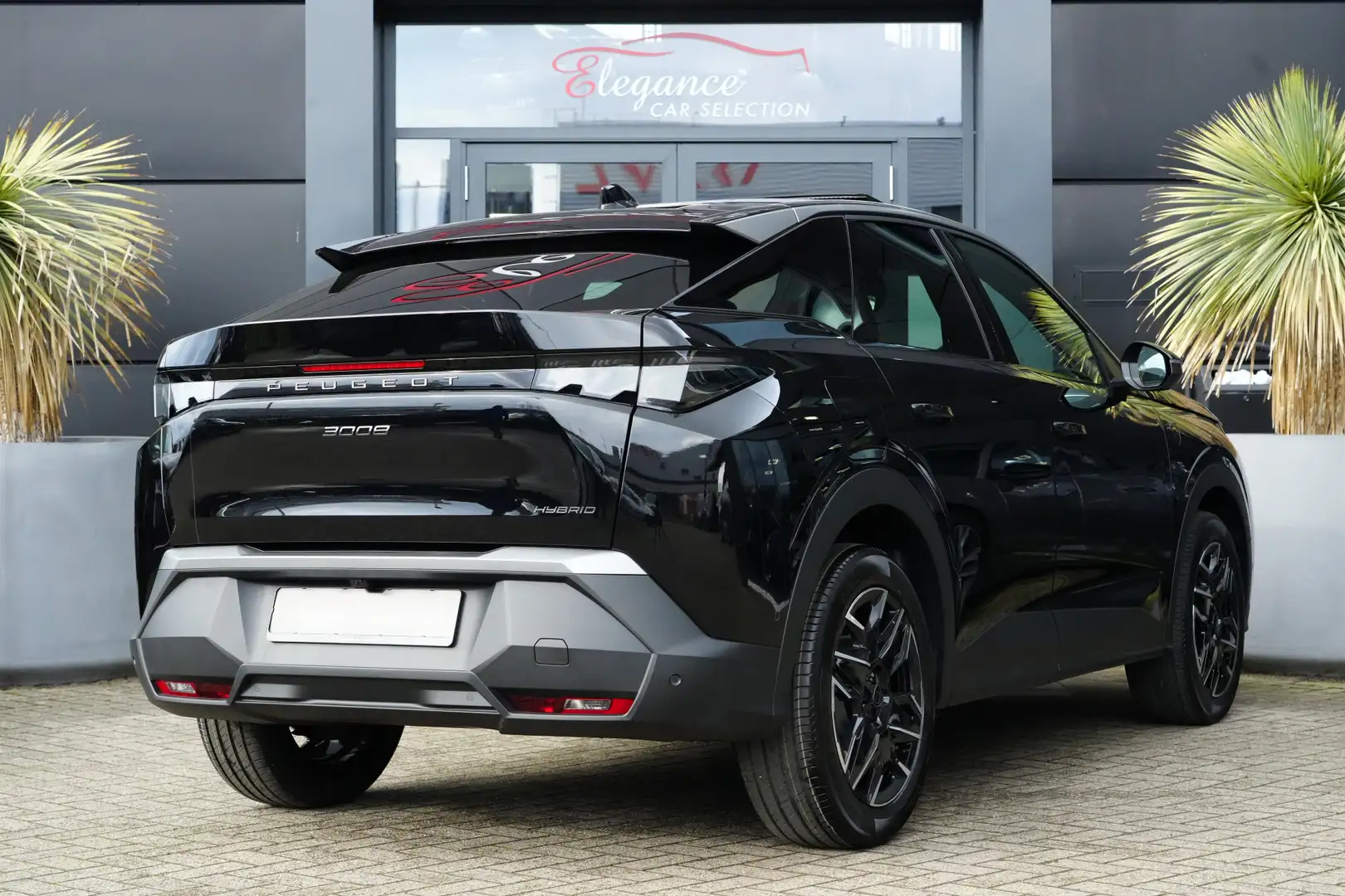 Peugeot 3008 1.2 Hybrid 136 GT 136pk Panoramadak/Stoelverwarmin Zwart - 2