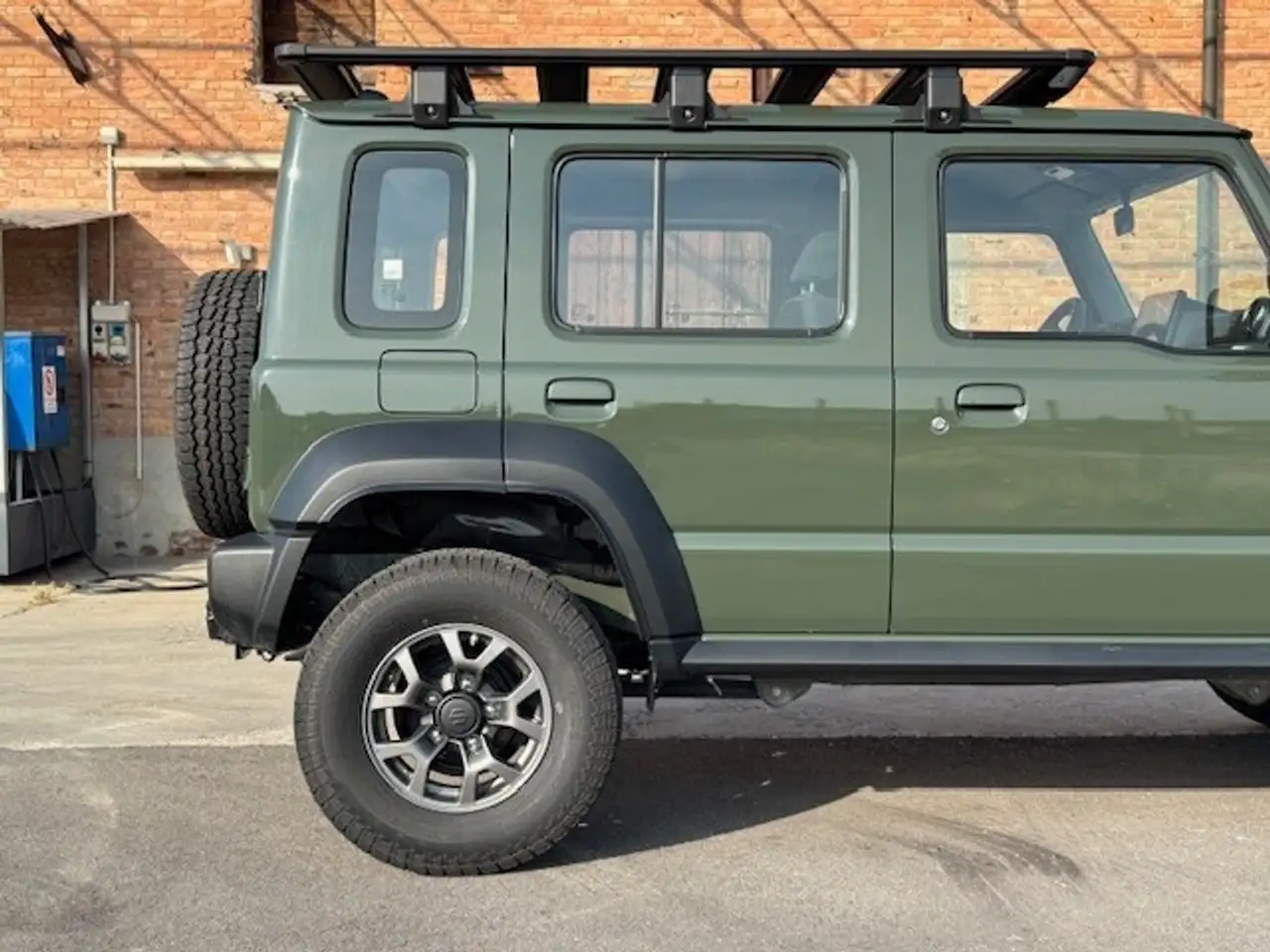 Suzuki Jimny 2025 — фото 8