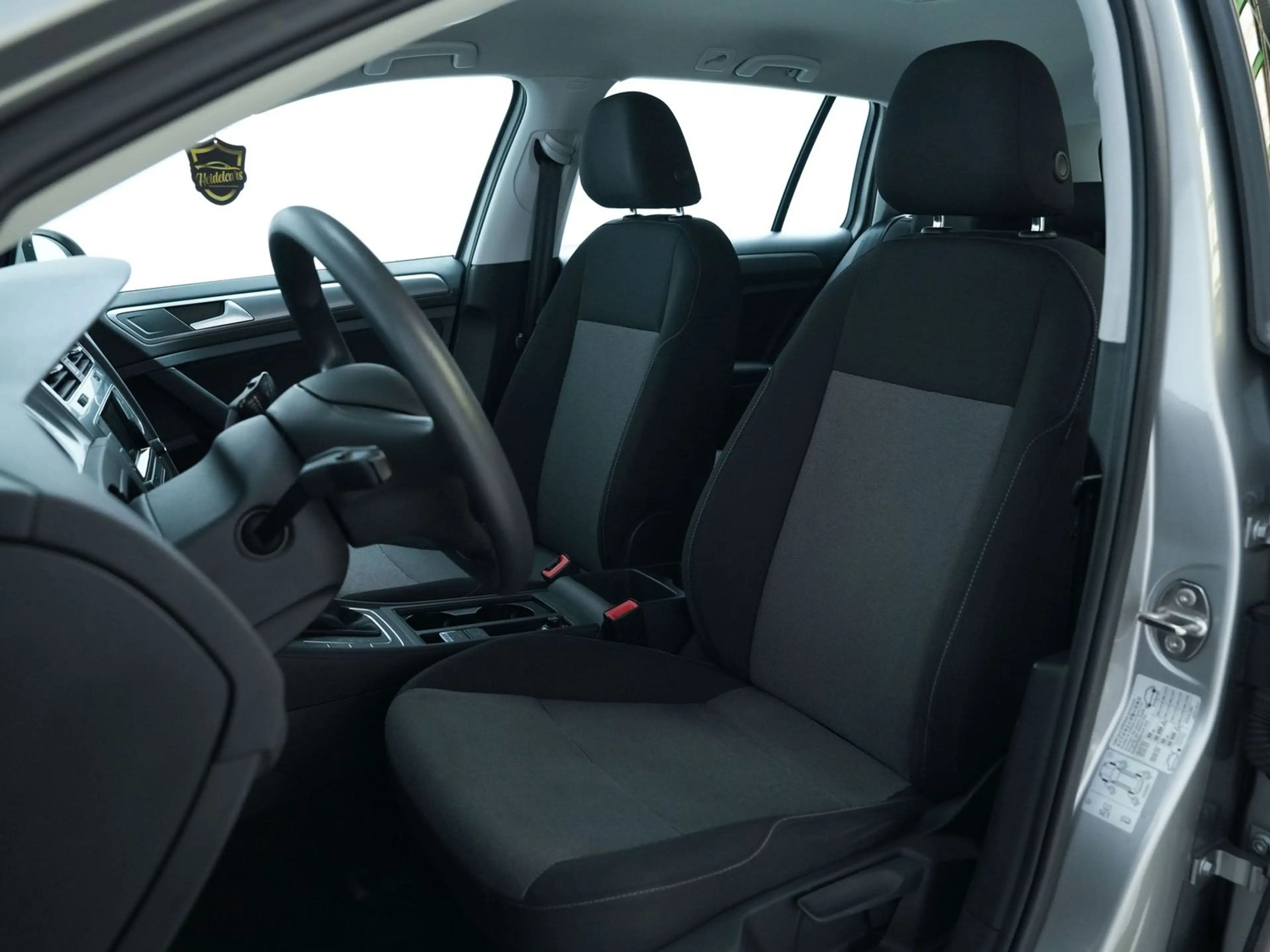 Volkswagen Golf Variant VII — photo 9