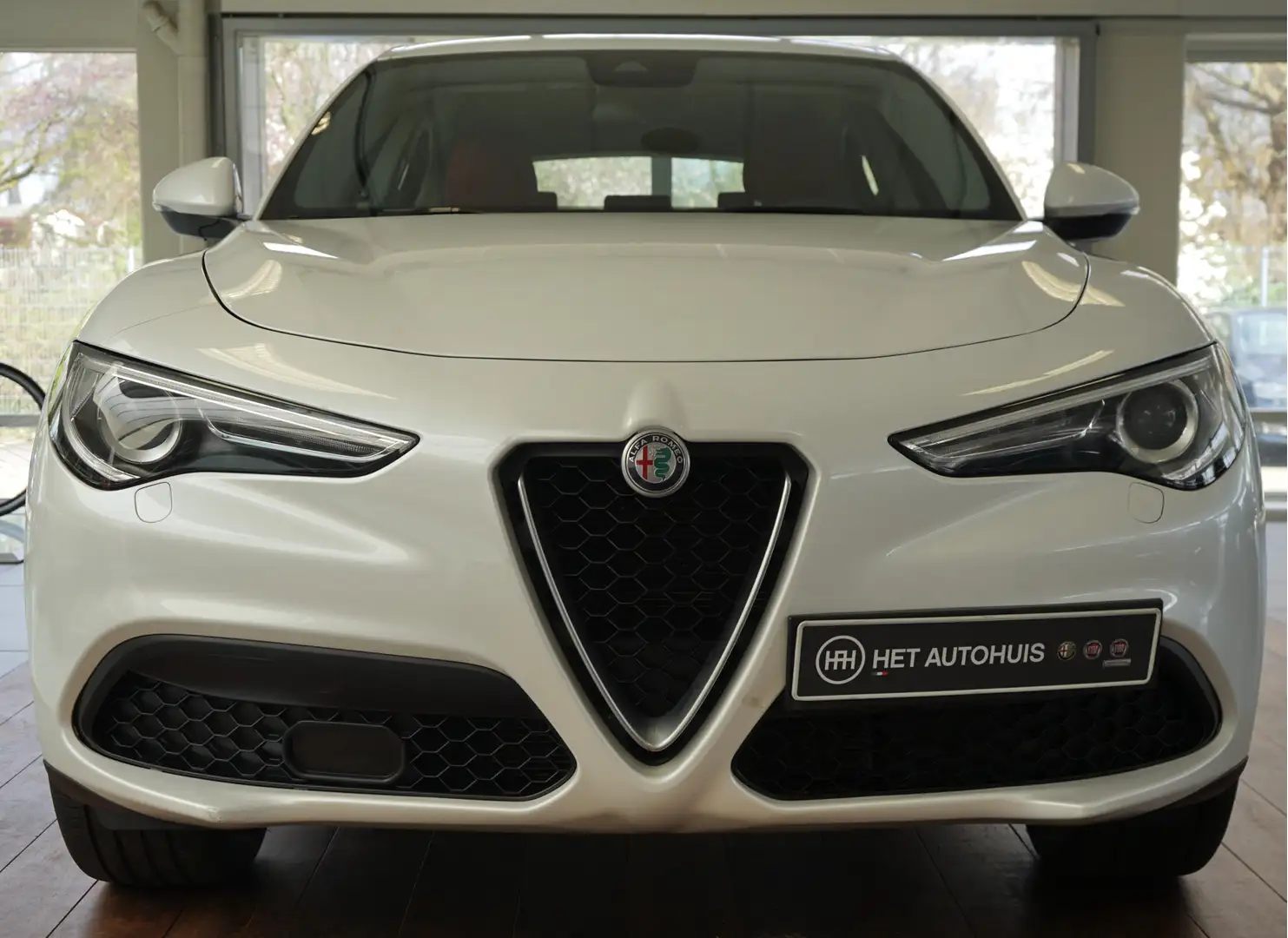 Alfa Romeo Stelvio 2.0 T AWD Wit - 2