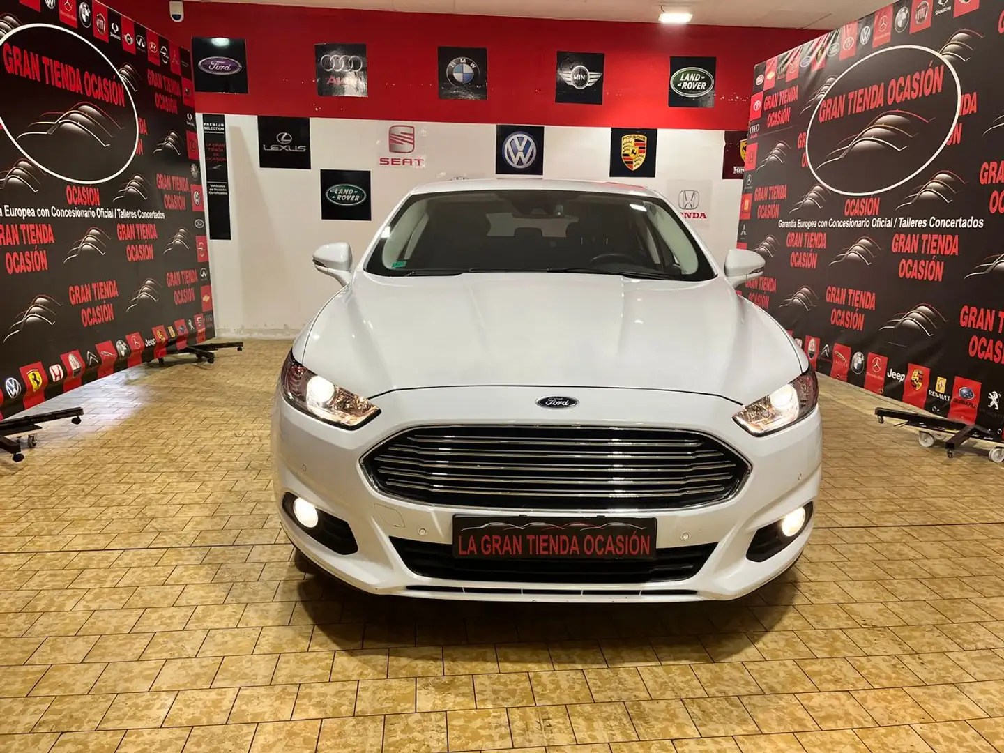 Ford Mondeo 2.0TDCI Business PowerShift 150 Weiß - 2