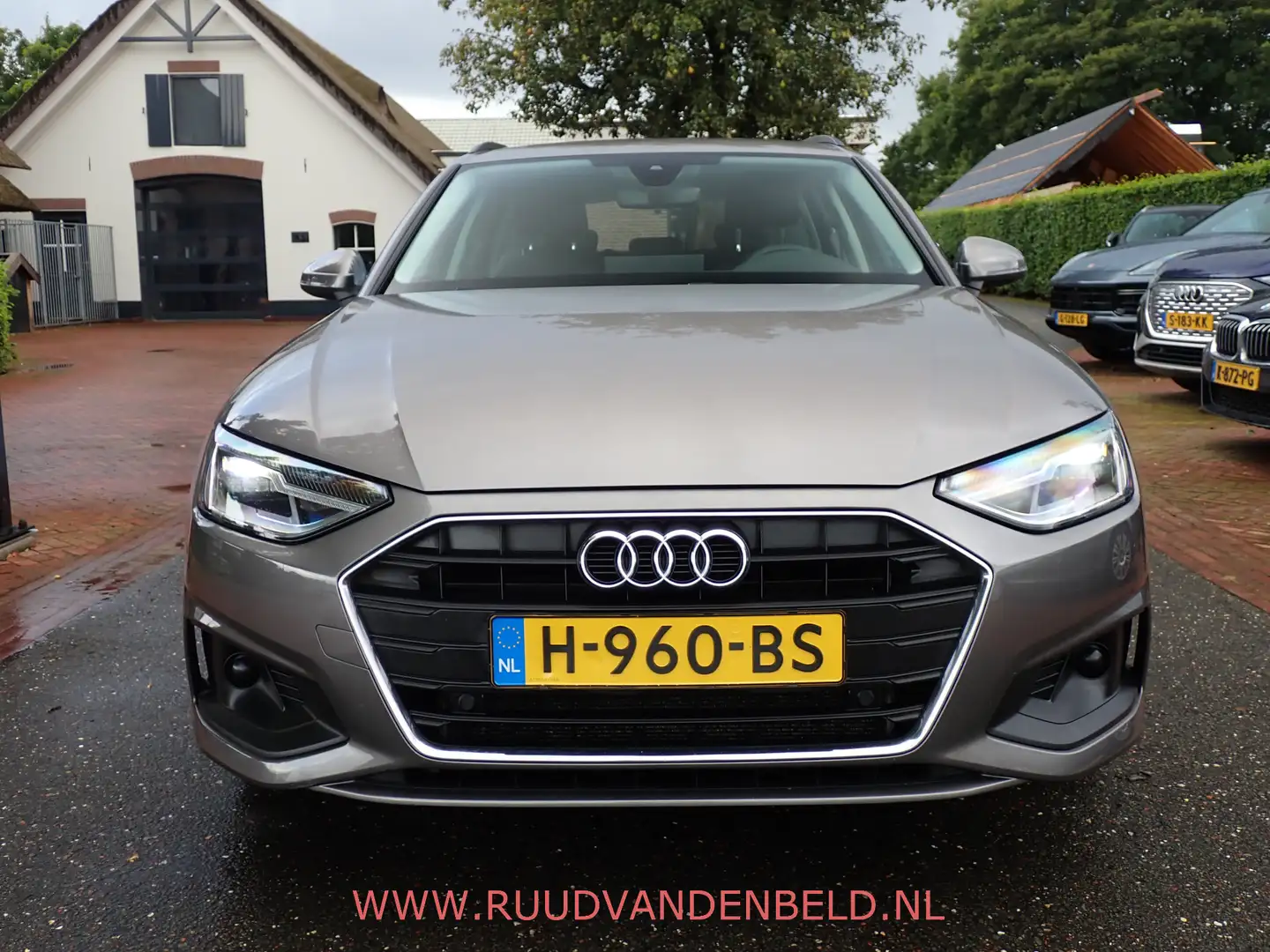 Audi A4 Avant 35TDI S-TRONIC CARPLAY / LED / CRUISE / ELEK Grau - 2