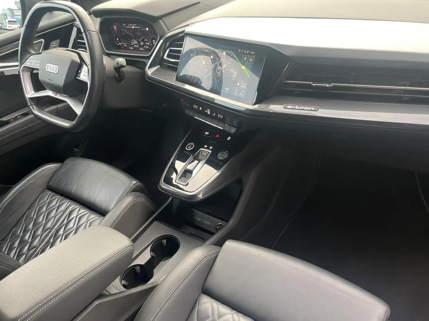 Audi Q4 e-tron 40 204PK 77 kWh S-LINE MEMORY+ACC+SONOS+TREKH Gris - 2