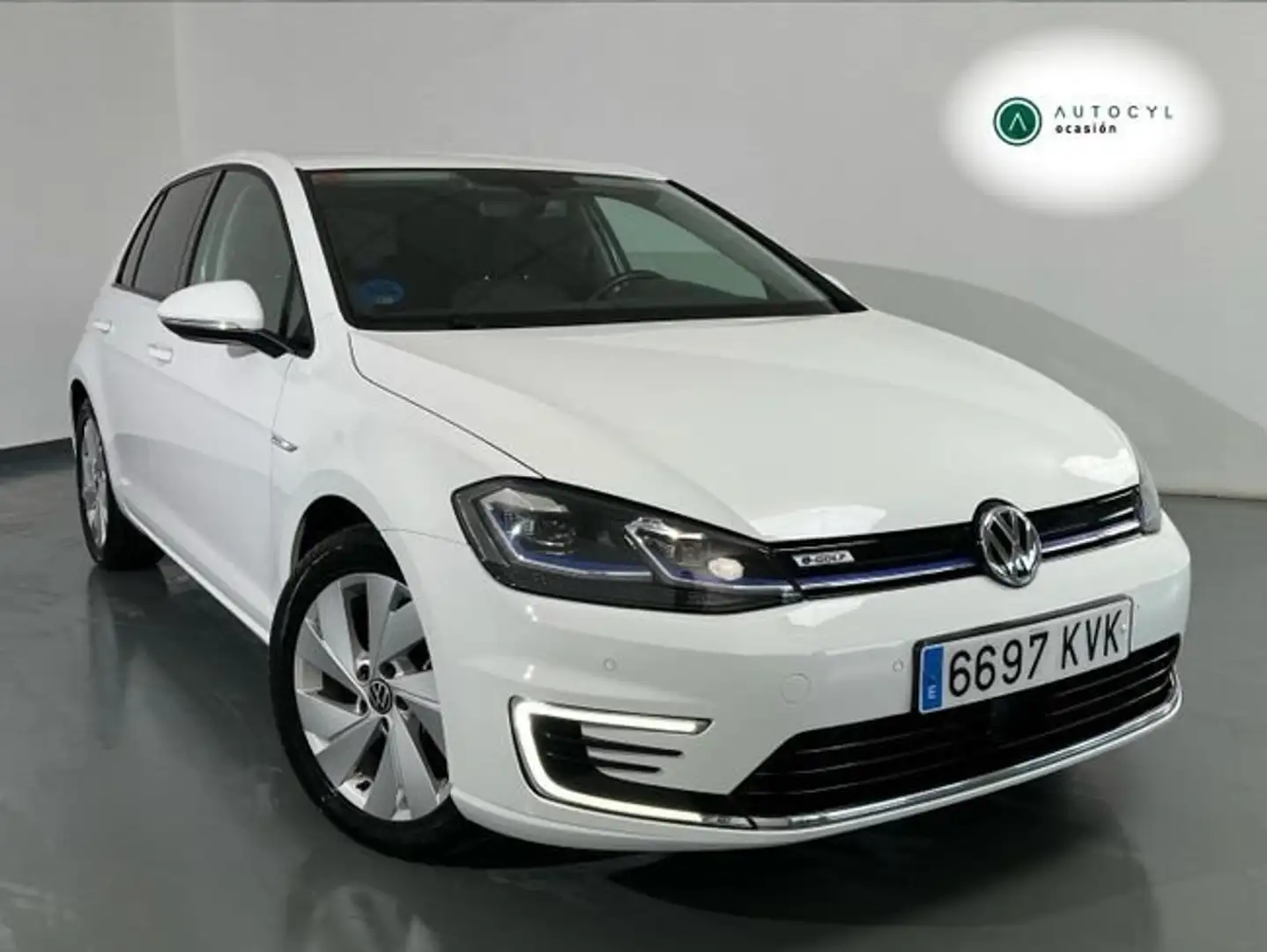 Volkswagen Golf e-Golf ePower Blanc - 1