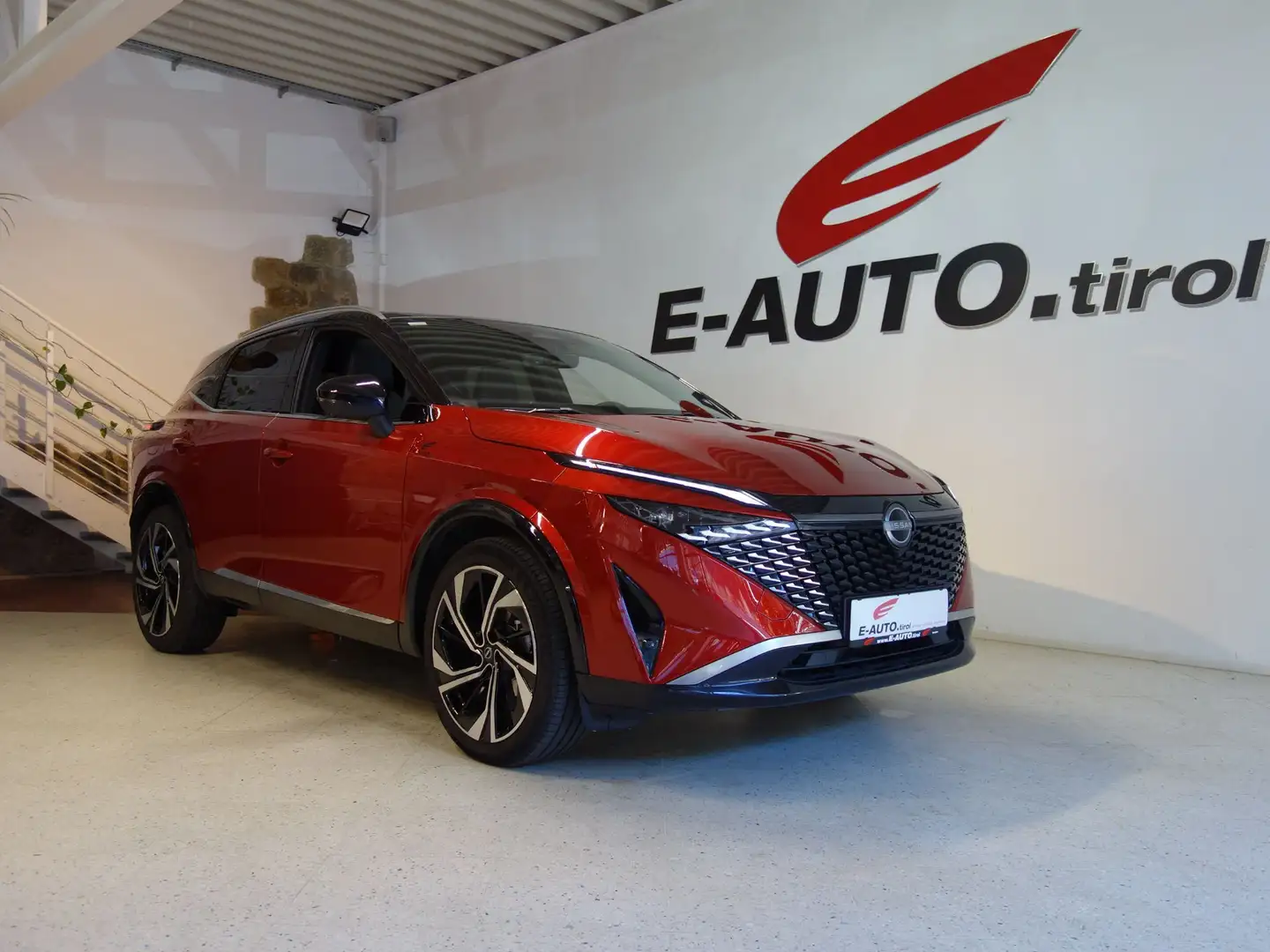 Nissan Qashqai 1,3 DIG-T MHEV 4x4 Tekna+ Aut. *VOLLAUSSTATTUNG * Rot - 1