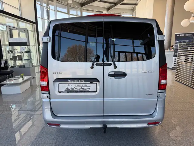 Mercedes-Benz Vito view 5