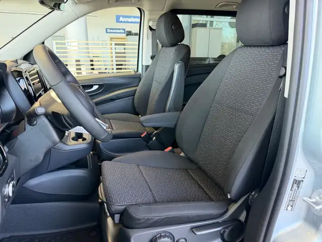 Mercedes-Benz Vito view 8