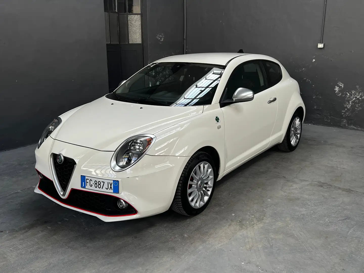 Alfa Romeo MiTo MiTo 2017 1.4 Distinctive 78cv E6 Blanco - 1
