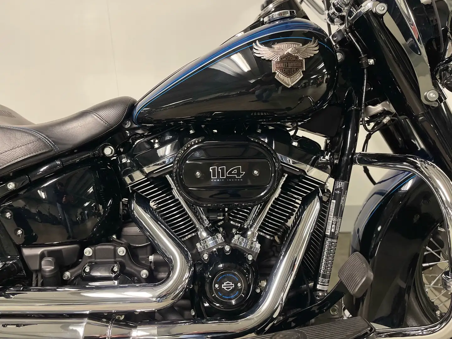 Harley-Davidson Heritage Softail FLHCSANV CLASSIC ANNIVERSARY Noir - 2