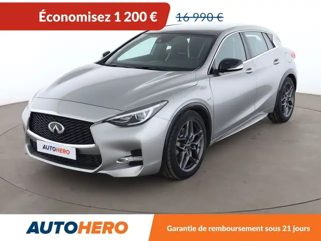 Infiniti Q30 2.2d DCT