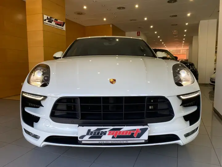 Porsche Macan GTS 2017, foto 2