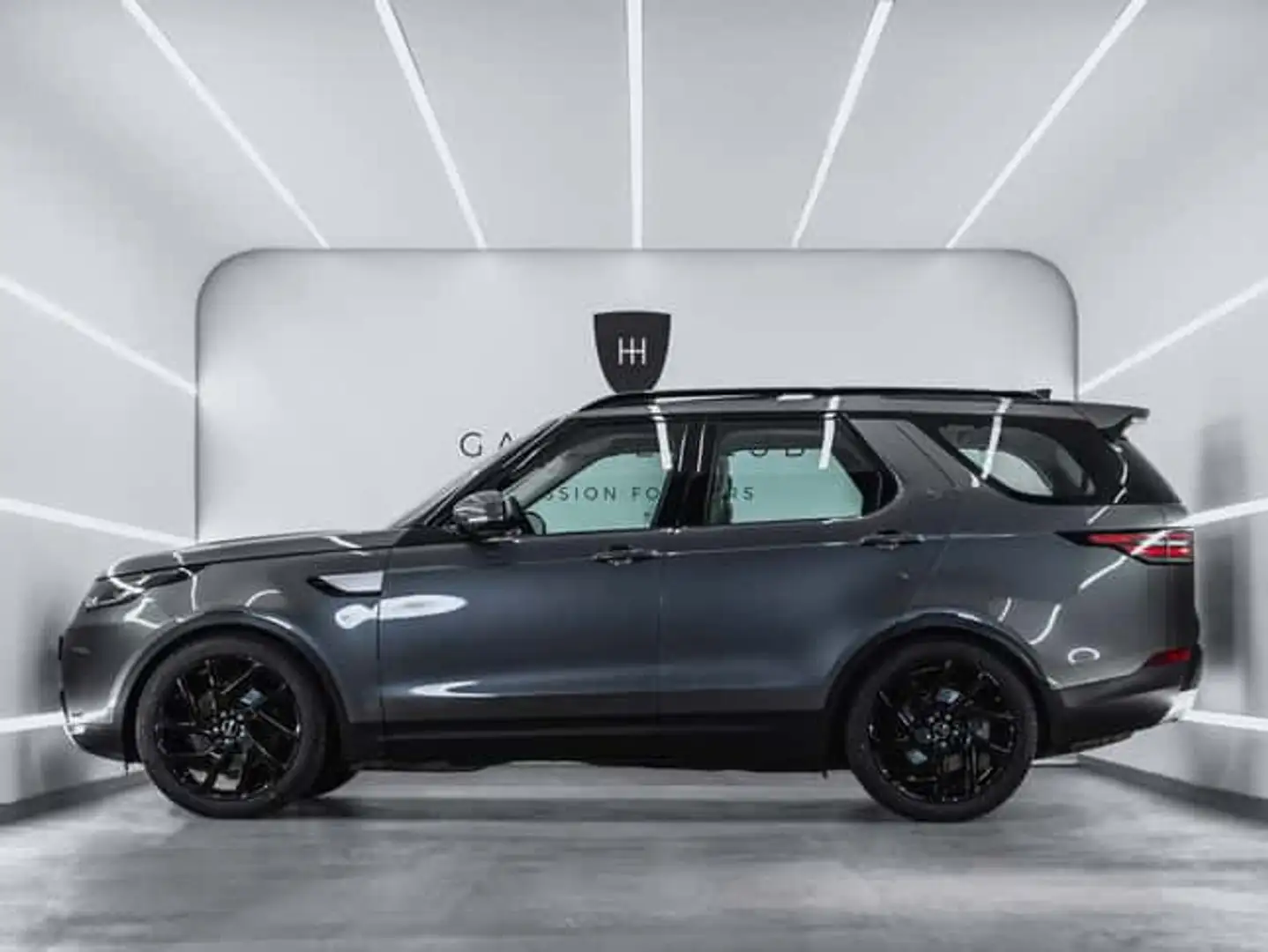 Land Rover Discovery 3.0TD6 First Edition Aut. Gris - 2