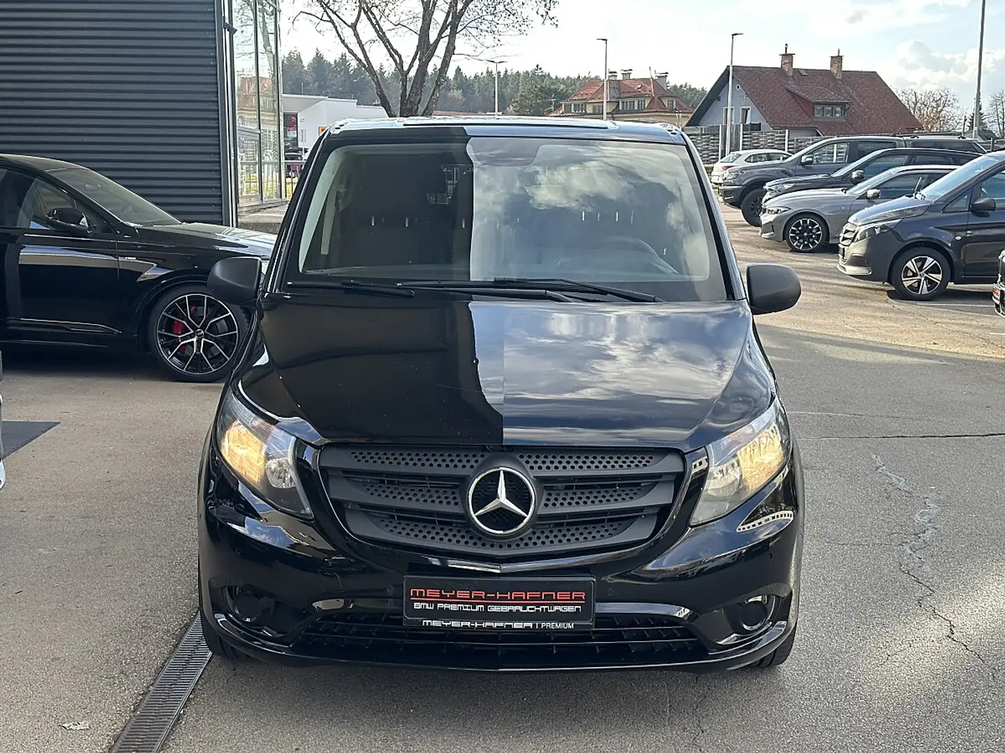 Mercedes-Benz Vito Tourer Pro 114 CDI lang Aut. B2B OHNE GEWÄHRLEI... Schwarz - 2