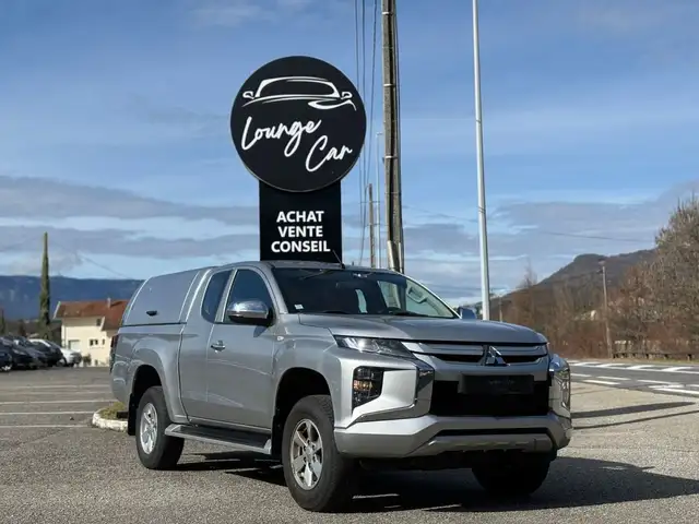 Mitsubishi L200 CLUB CAB MY22 2.2 DI-D 150 ASG 4WD (TVA RECUPERABLE)