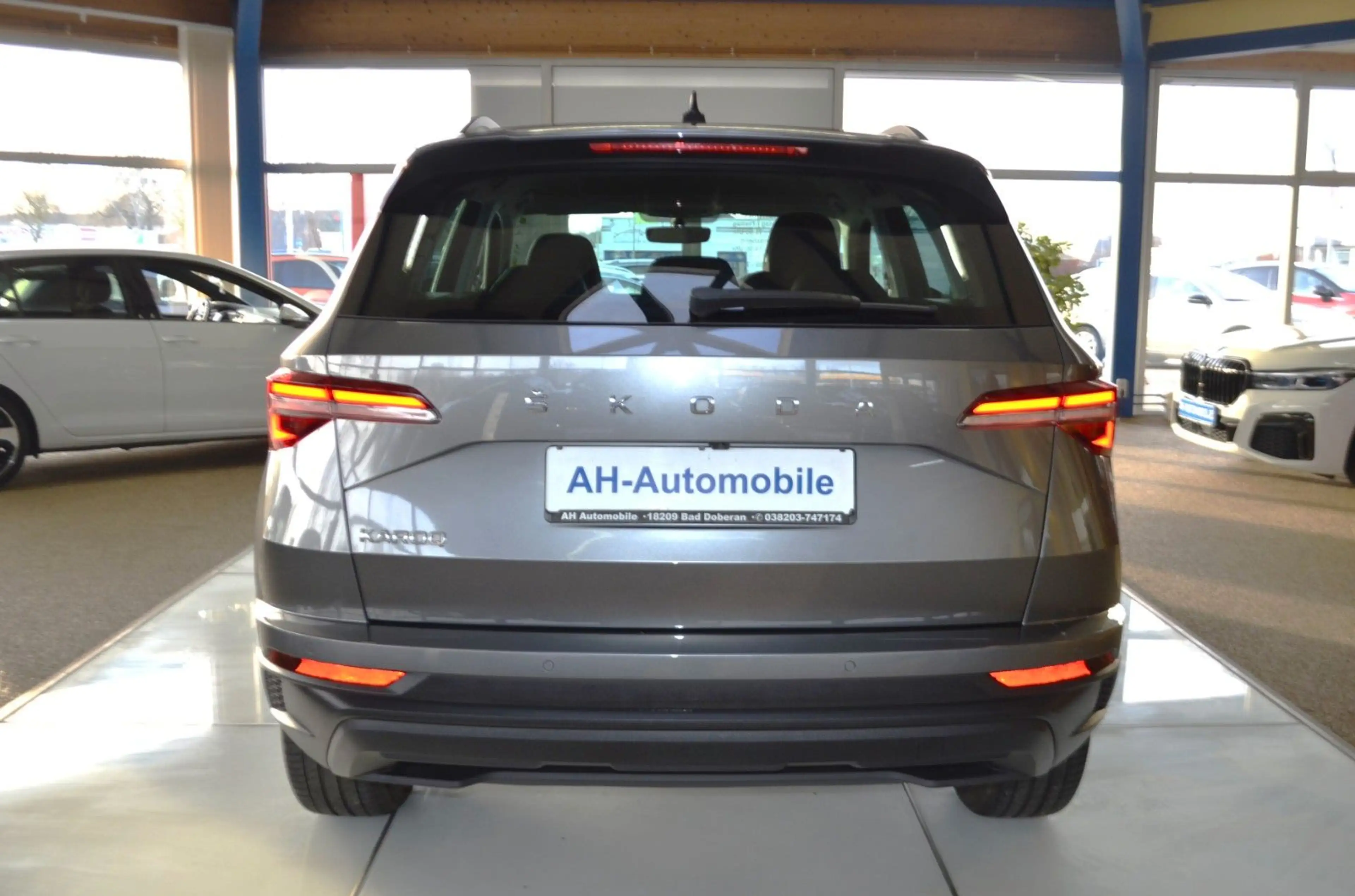 Skoda Karoq Style NAVIGATION / KLIMAAUTO./ MWST / PDC — photo 6