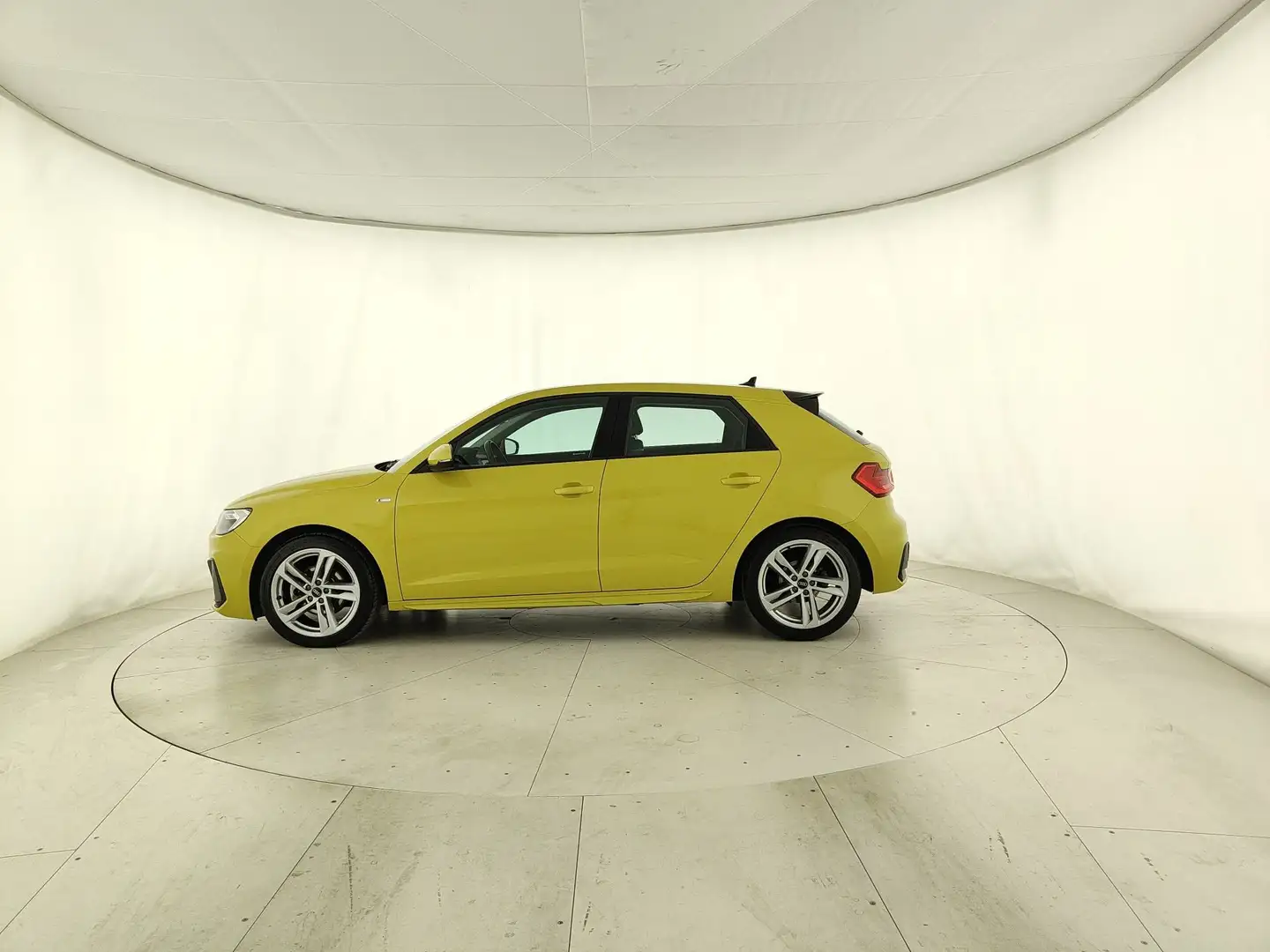 Audi A1 SPB 30 TFSI S tronic S line edition - FARI LED Giallo - 2