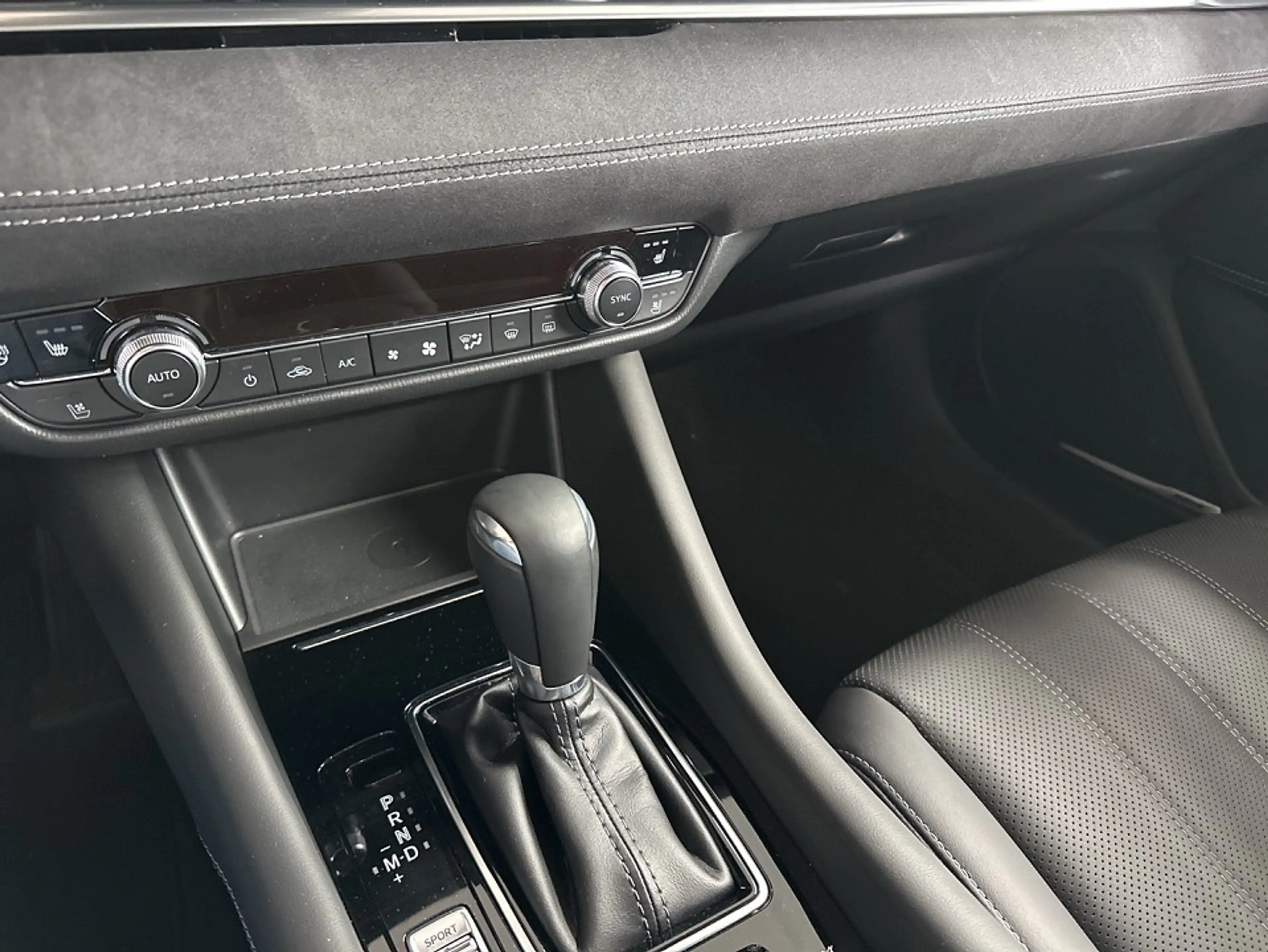 Mazda 6 2.5 SKYACTIV TAKUMI / Schiebedach — photo 12