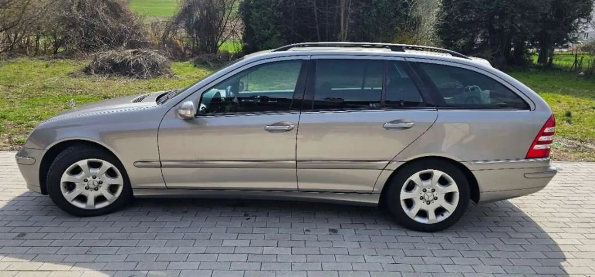 Mercedes-Benz C 220 C 220 T Elegance CDI Sequentronic Elegance Grau - 2
